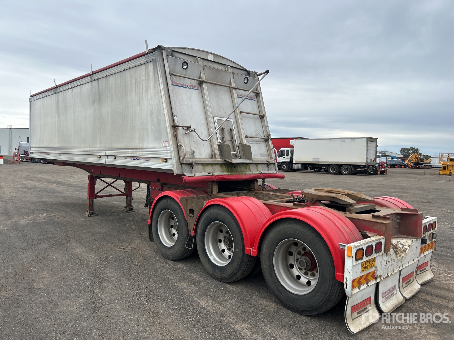 General Appearance with Picture, Right Rear Corner