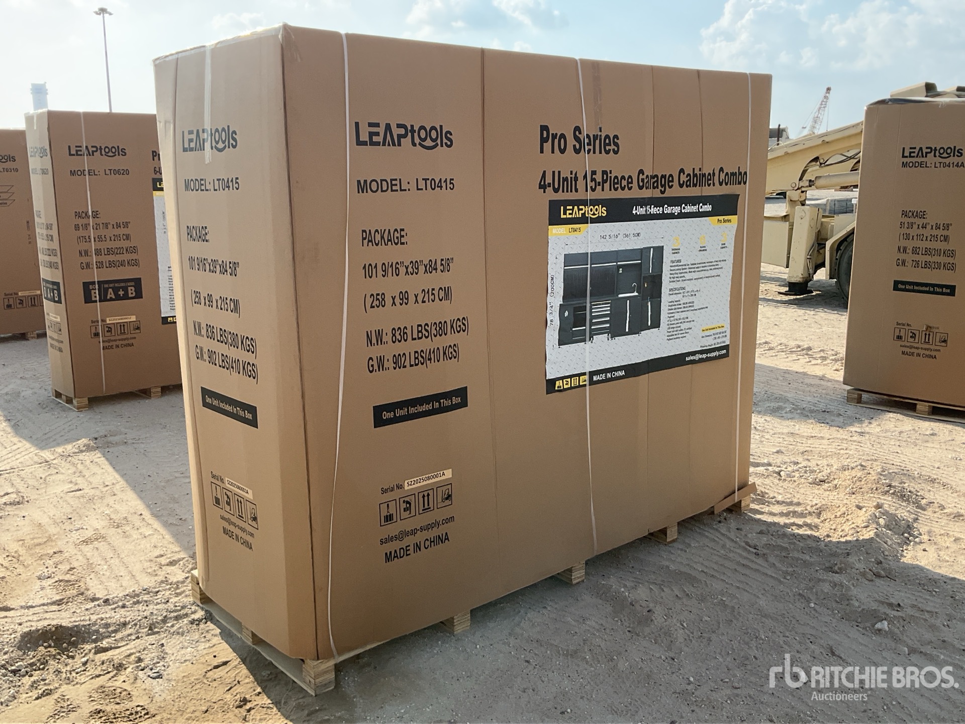 General Appearance with Bild, Ecke hinten rechts