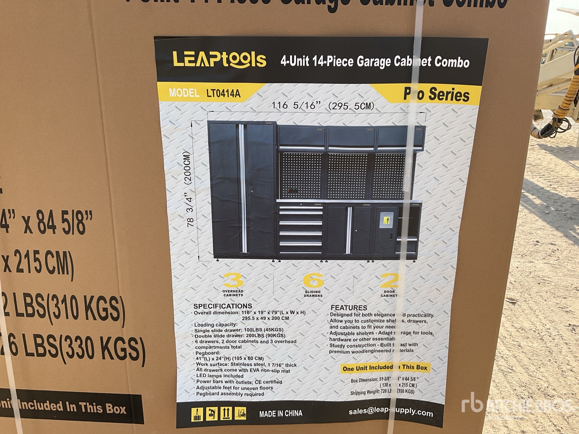 General Appearance with Bild, Ecke vorne links