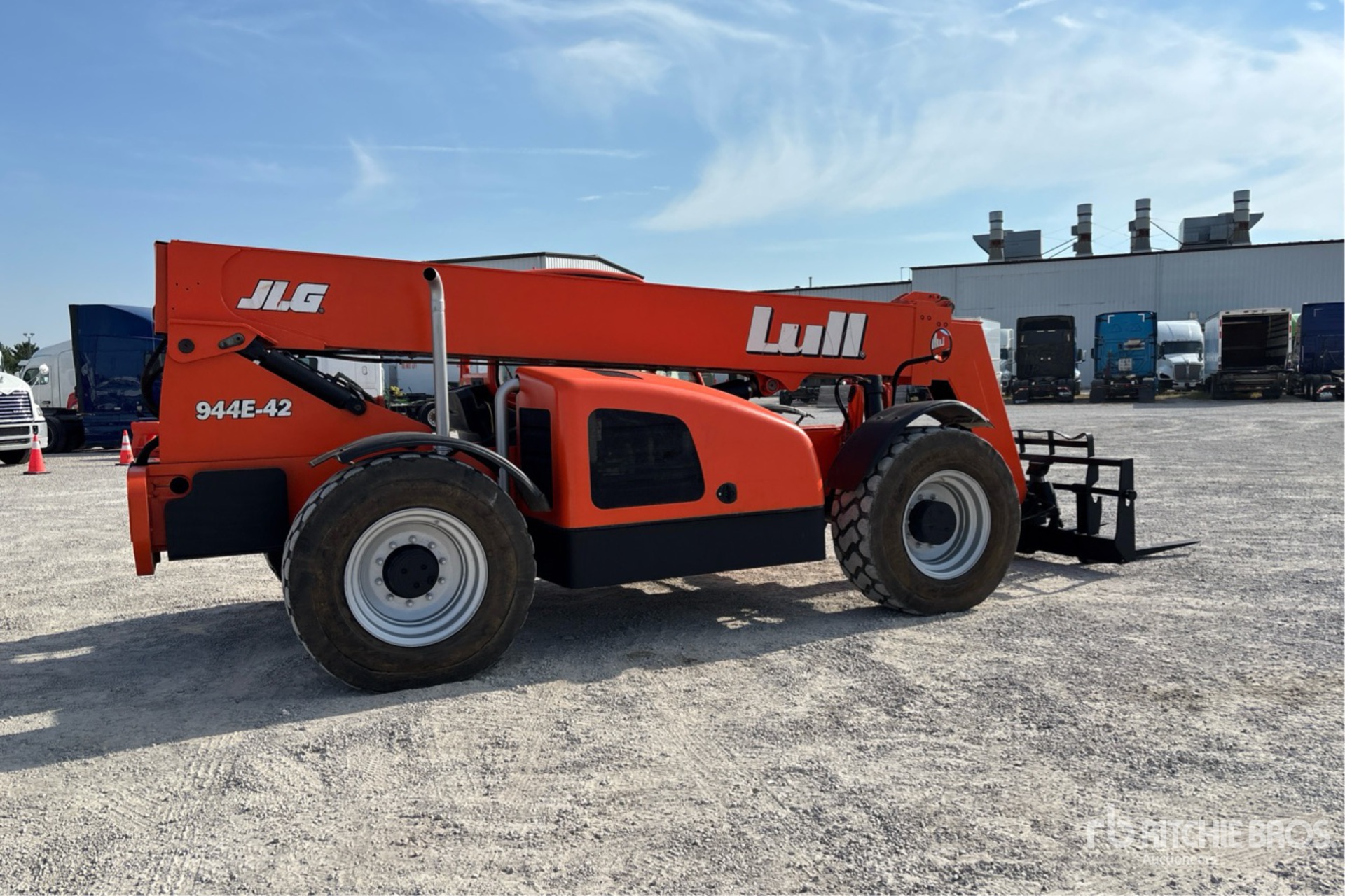 General Appearance with Picture, Right Rear Corner
