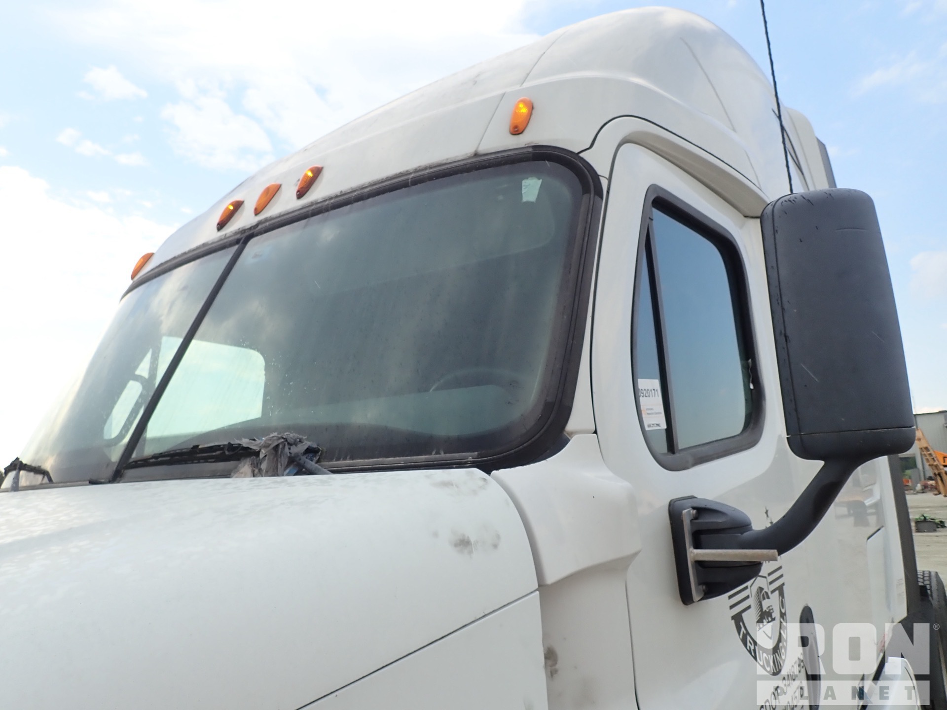2011 Freightliner CASCADIA 125