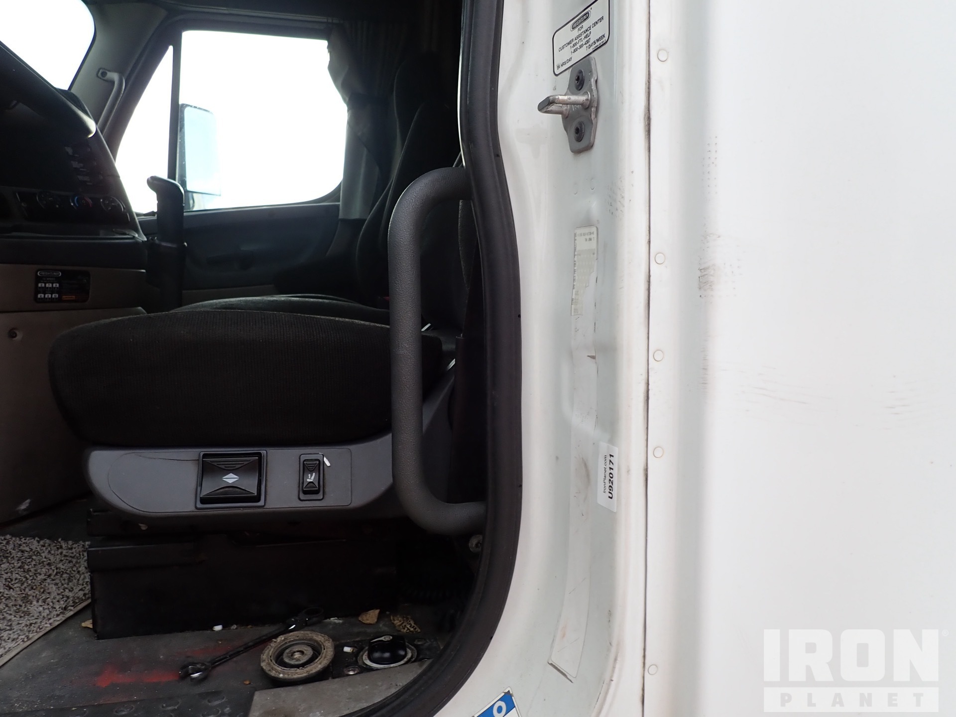 2011 Freightliner CASCADIA 125