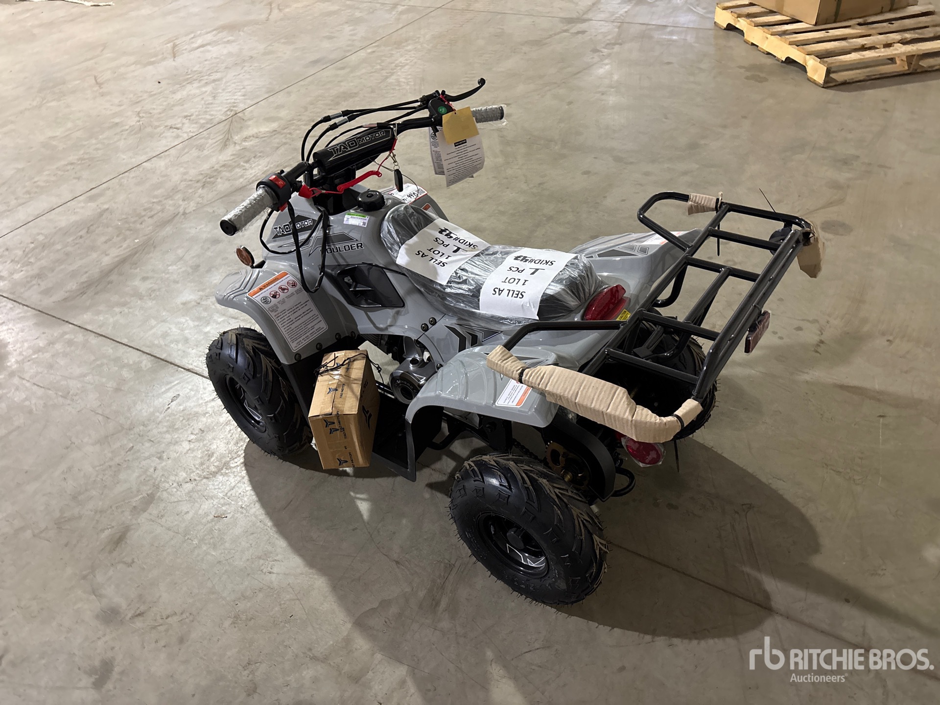 General Appearance with Picture, Left Rear Corner