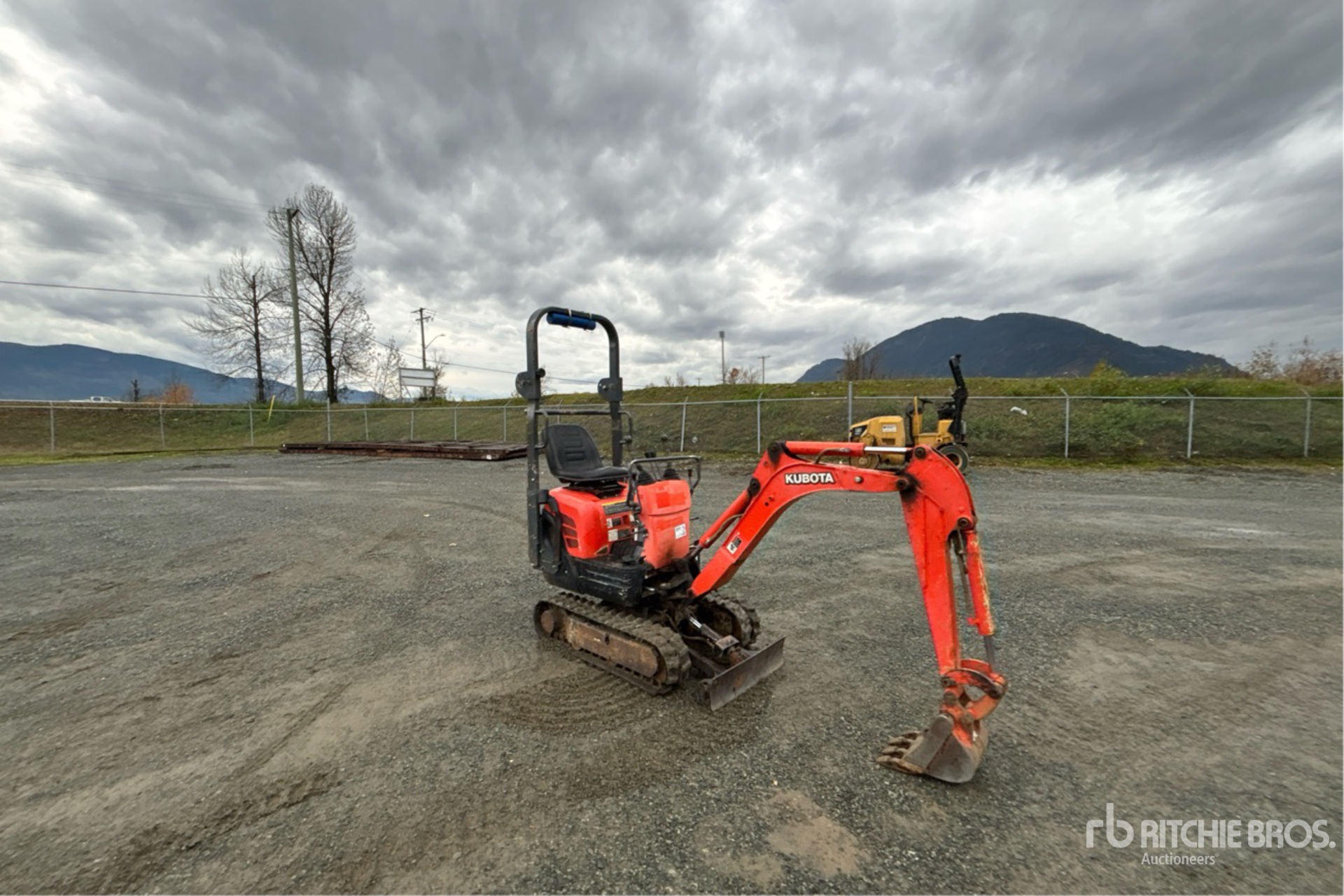 General Appearance with Foto, angolo anteriore destro