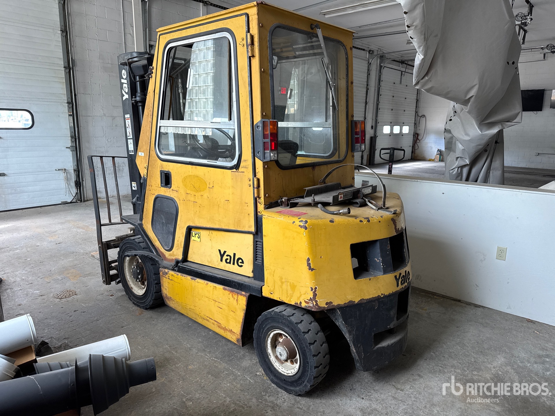 MONTACARGAS YALE GLP050RFNUAE084