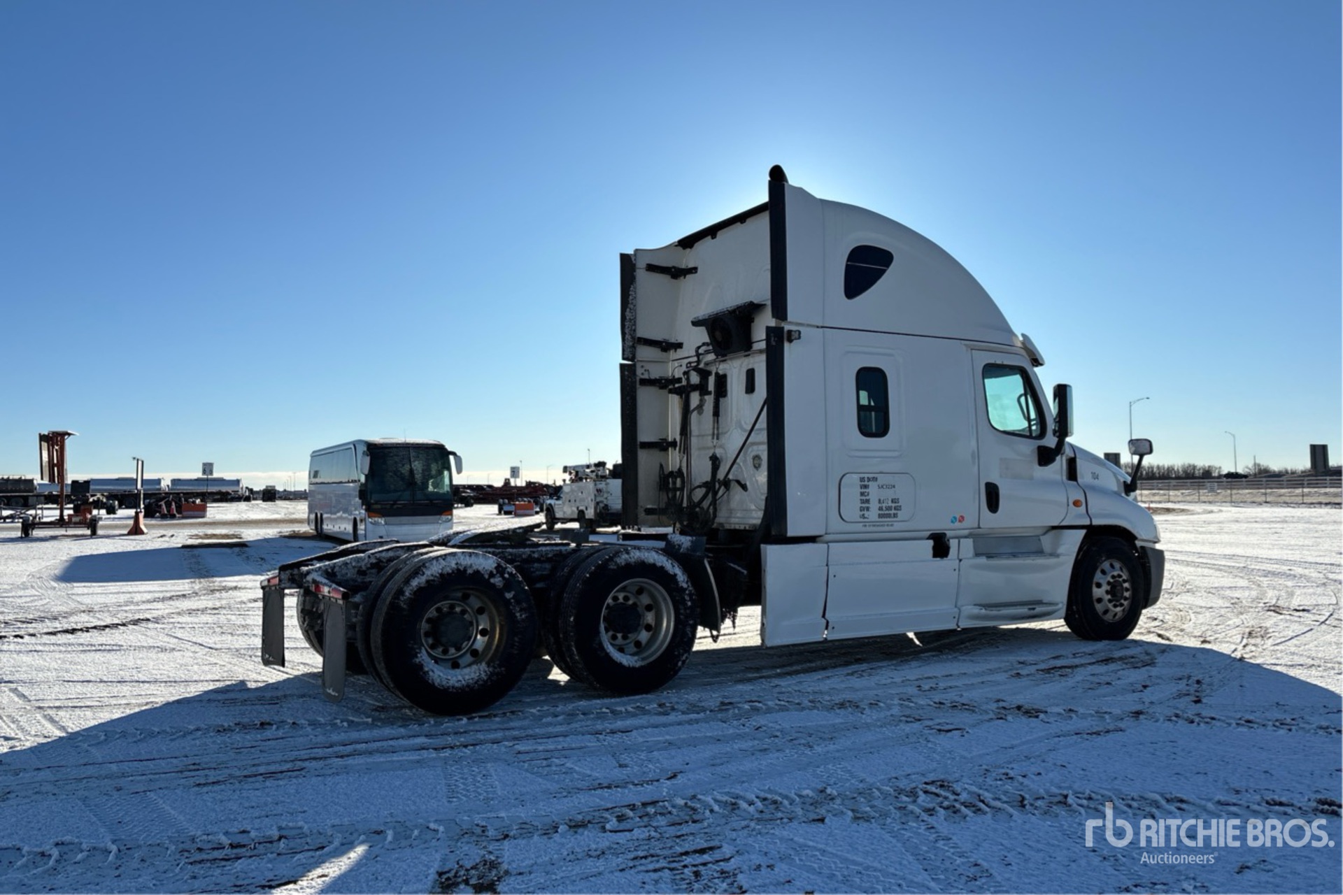 General Appearance with Imagen: esquina trasera derecha