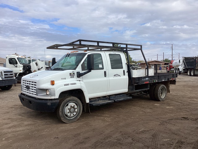 2007 Chevrolet C4500 4x2 Crew Cab Flatbed Truck