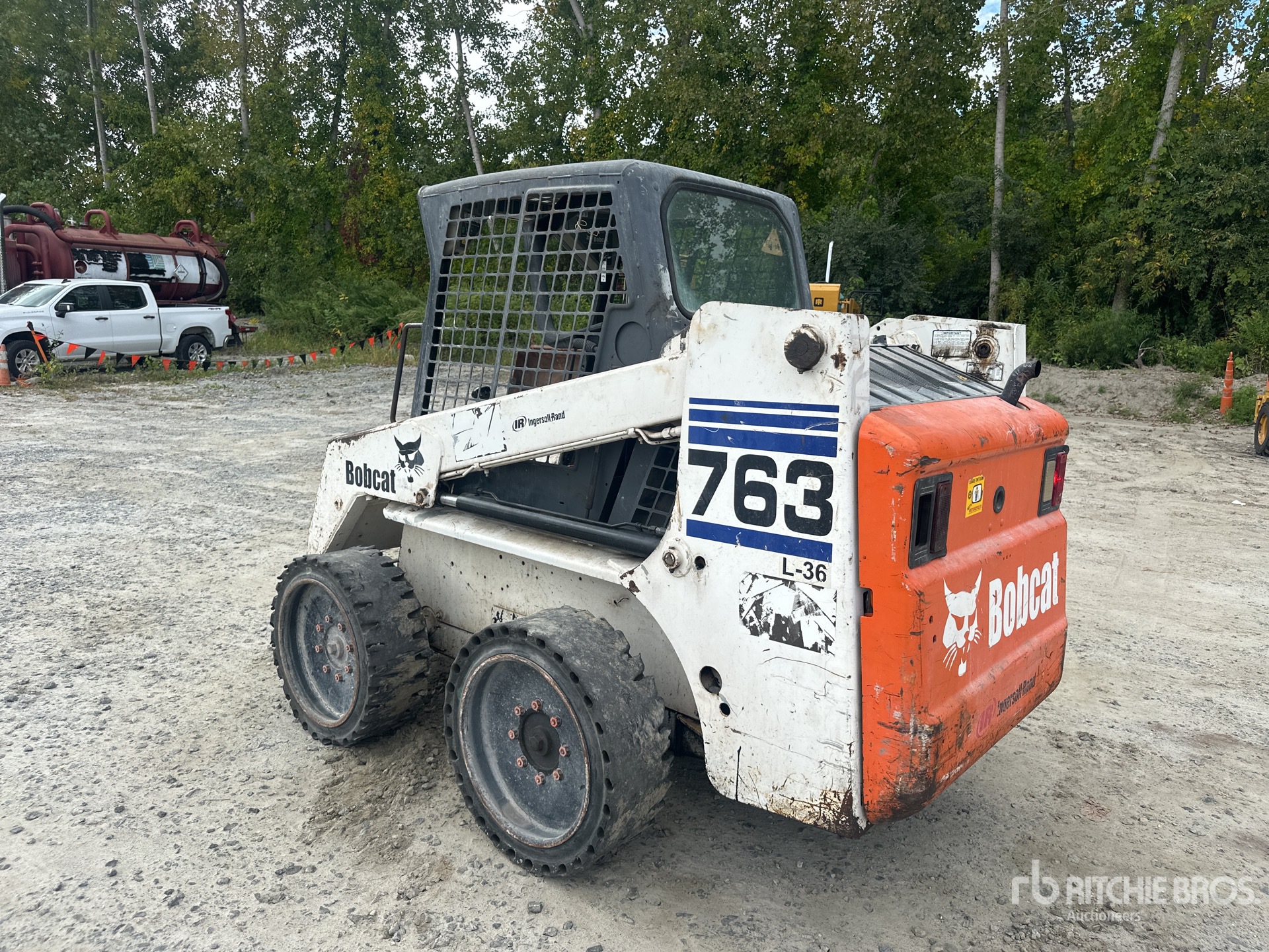 General Appearance with Picture, Left Rear Corner