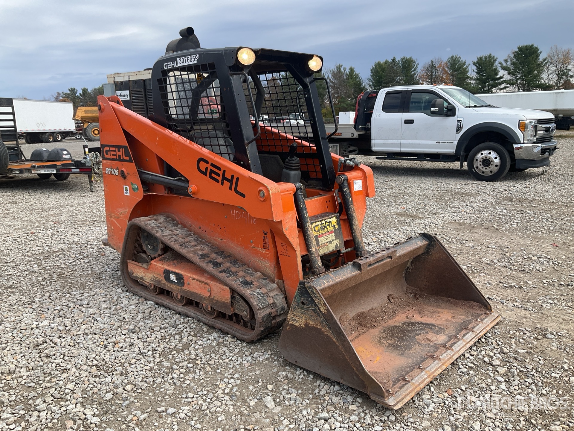 General Appearance with Picture, Right Front Corner