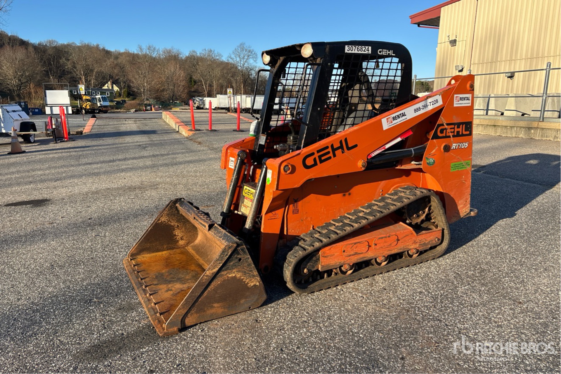 General Appearance with Picture, Left Front Corner