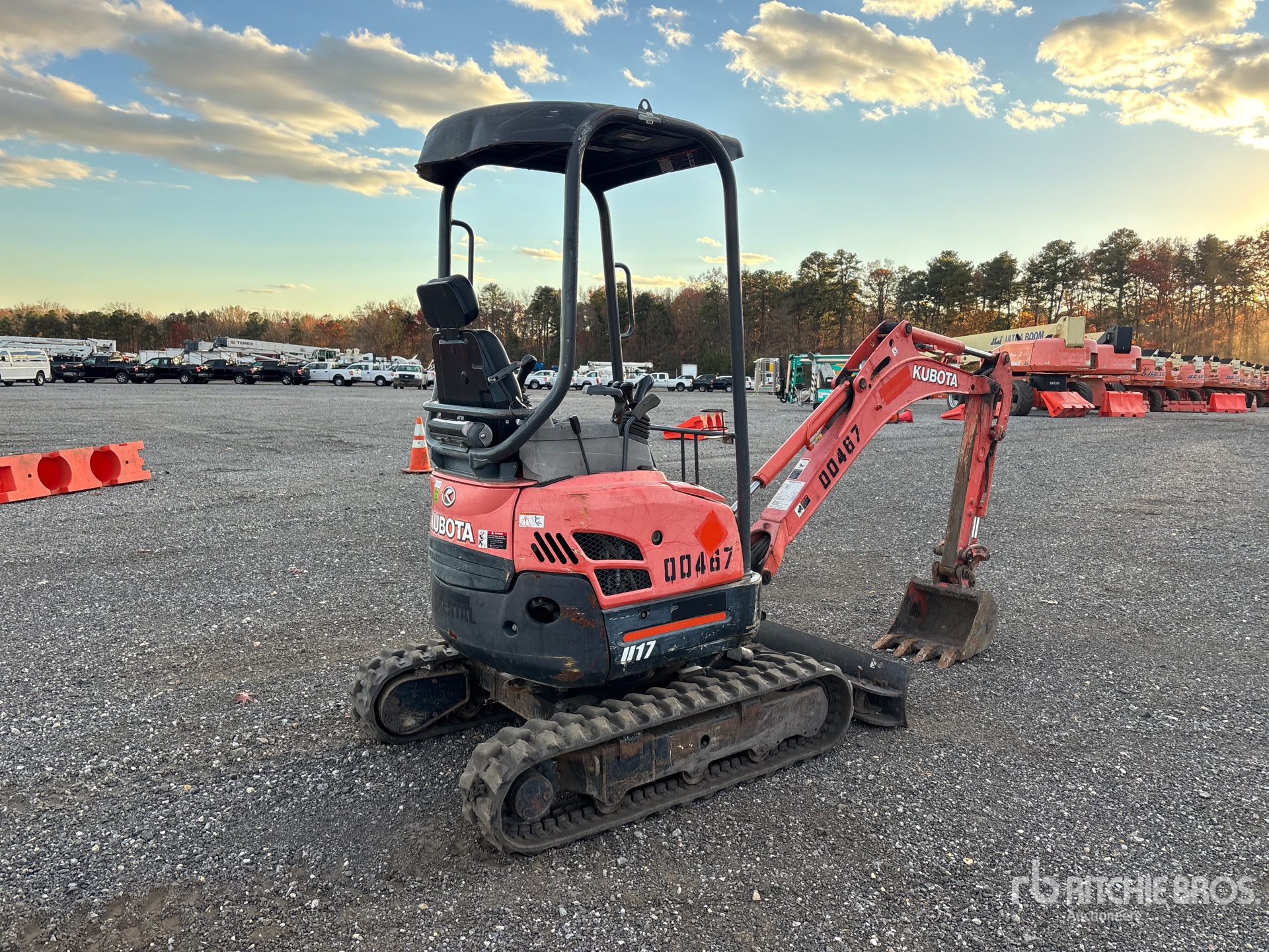 General Appearance with Picture, Right Rear Corner