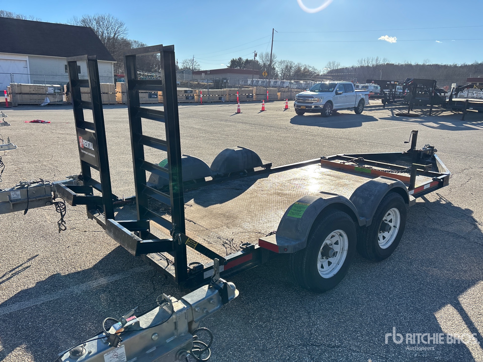 General Appearance with Picture, Right Rear Corner