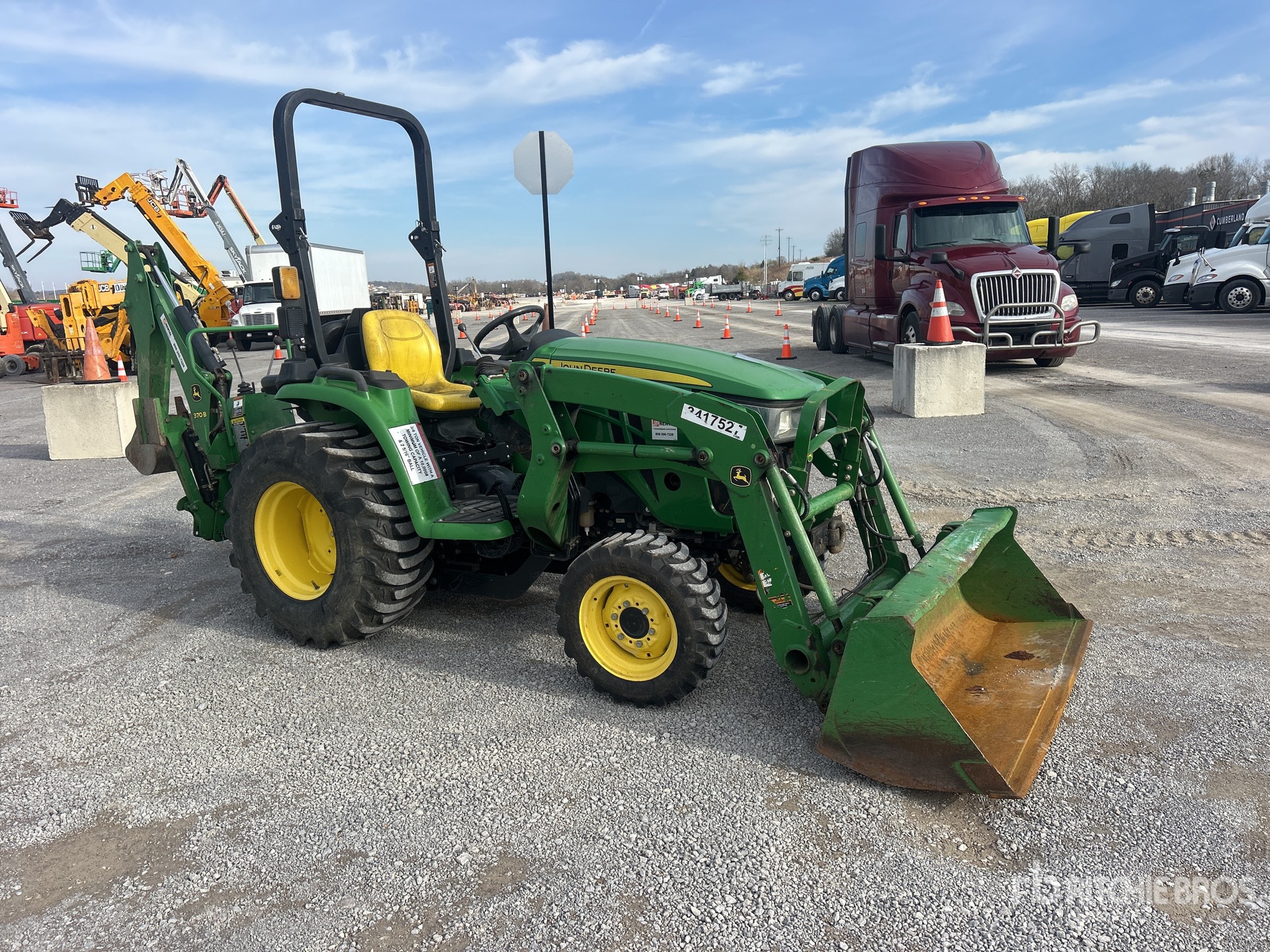 General Appearance with Picture, Right Front Corner