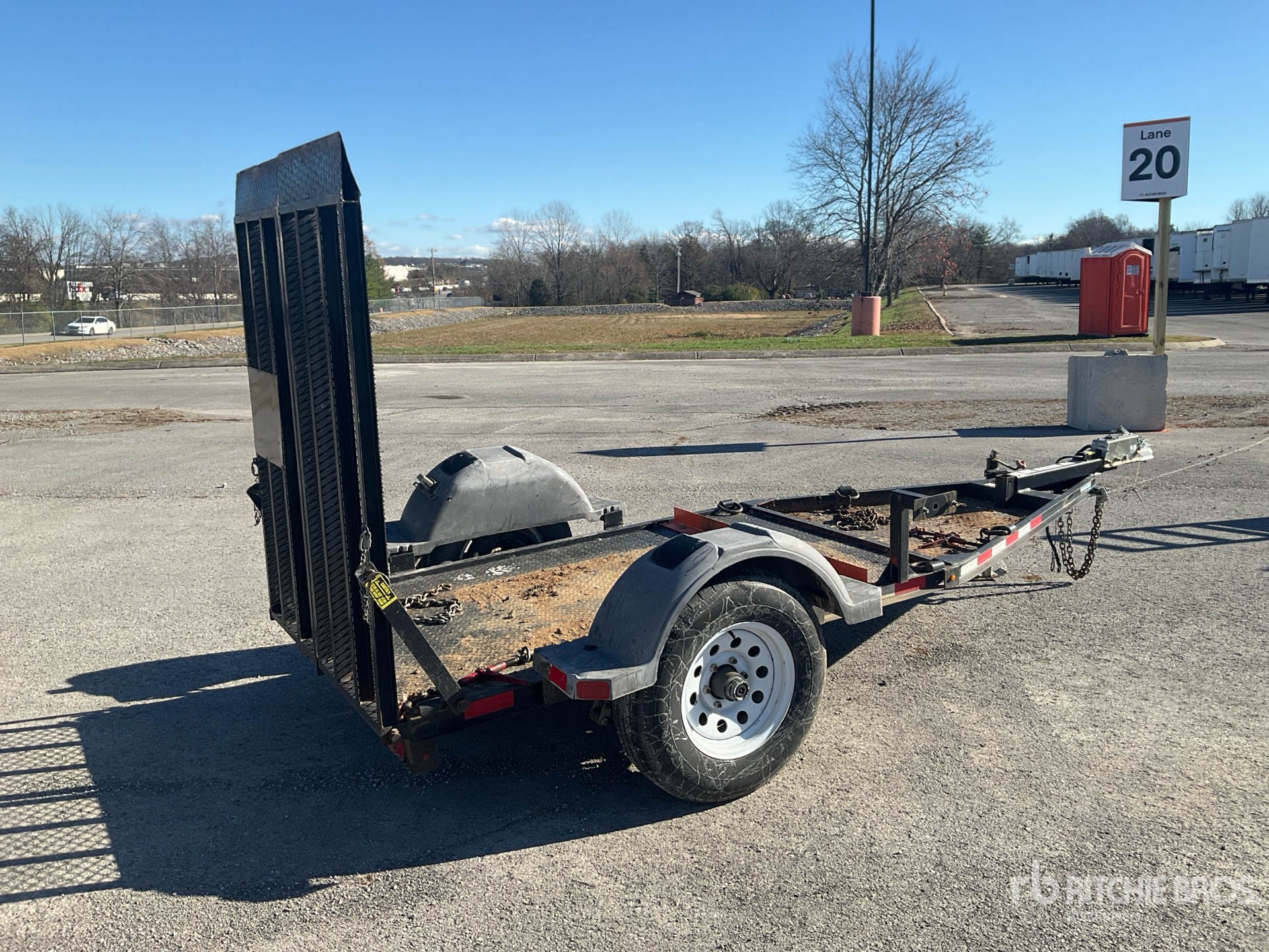 General Appearance with Picture, Right Rear Corner