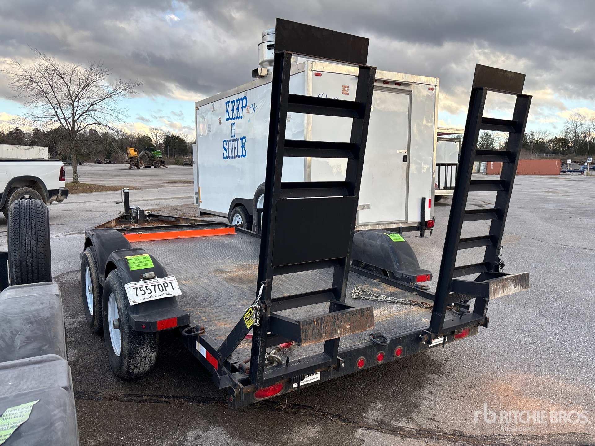 General Appearance with Picture, Left Rear Corner