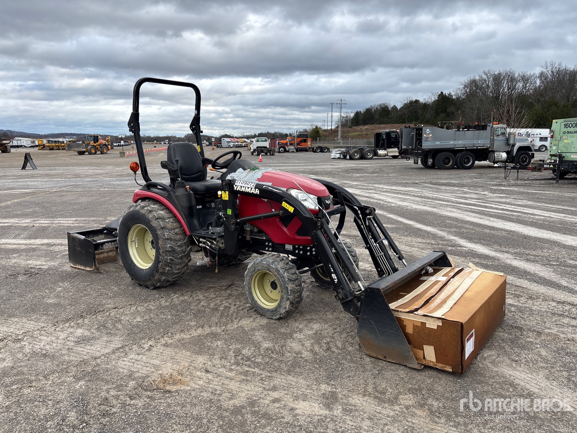 General Appearance with Picture, Right Front Corner