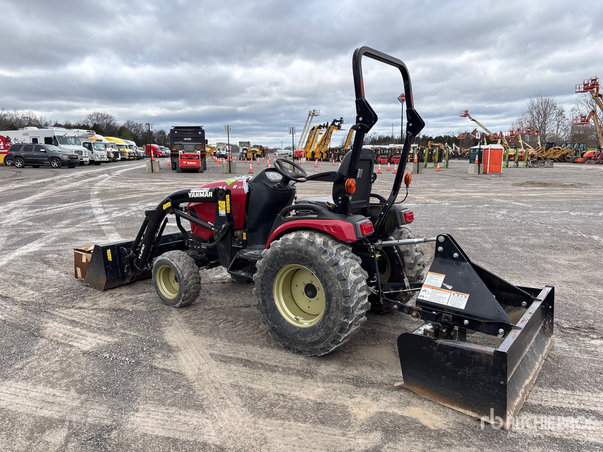 General Appearance with Picture, Left Rear Corner