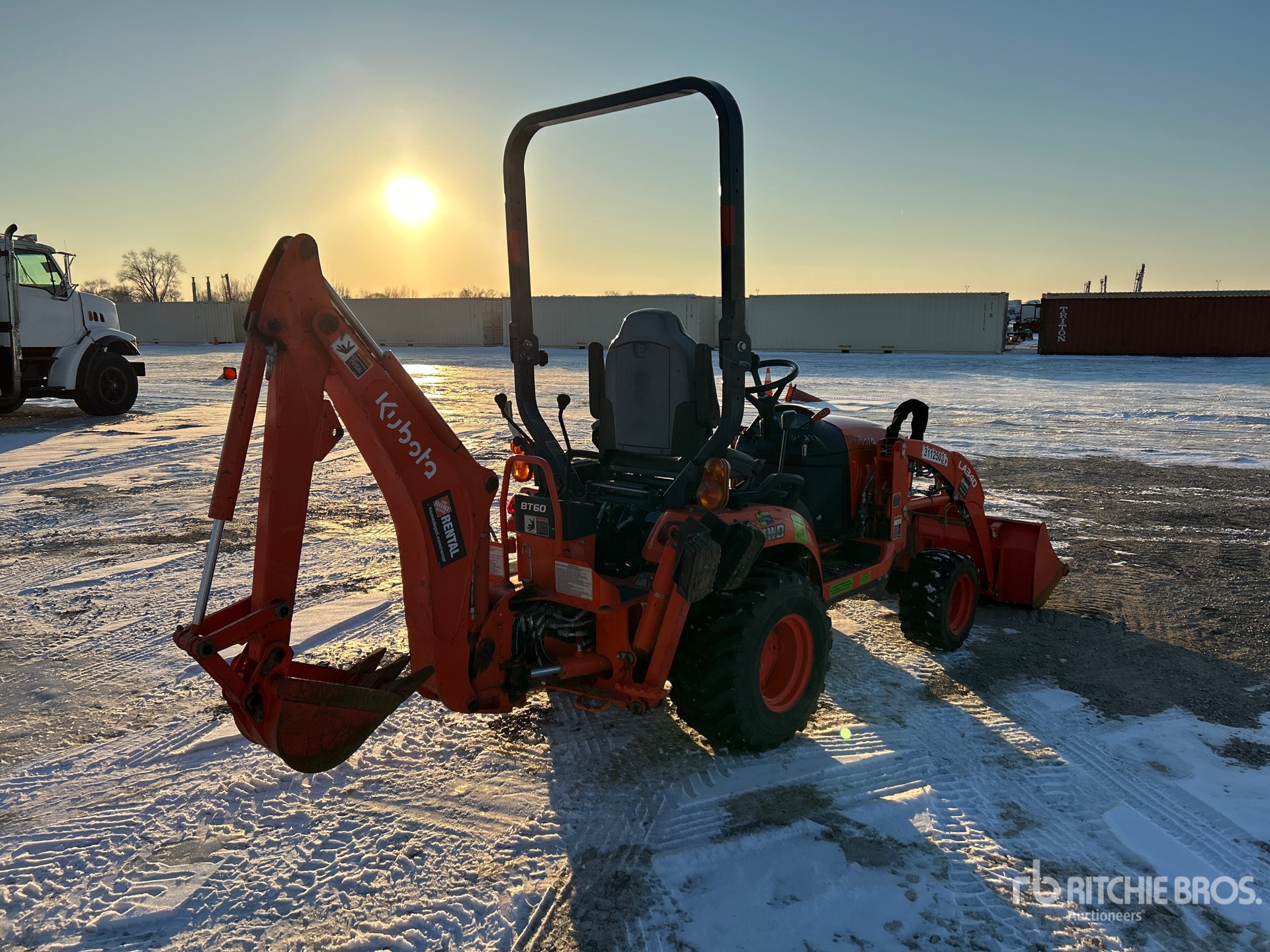 Aspect général with Image, coin arrière droit