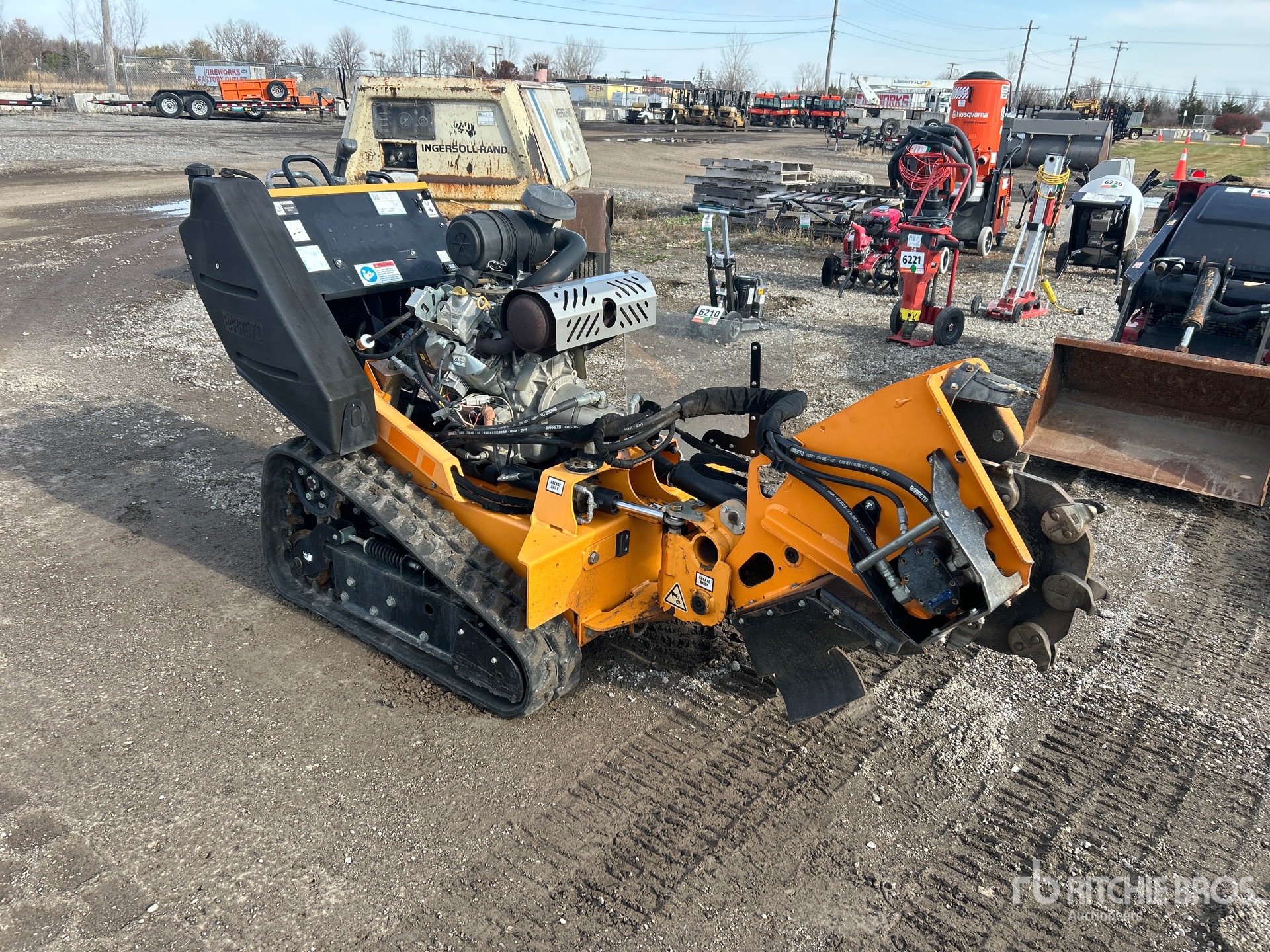 General Appearance with Image, coin avant droit