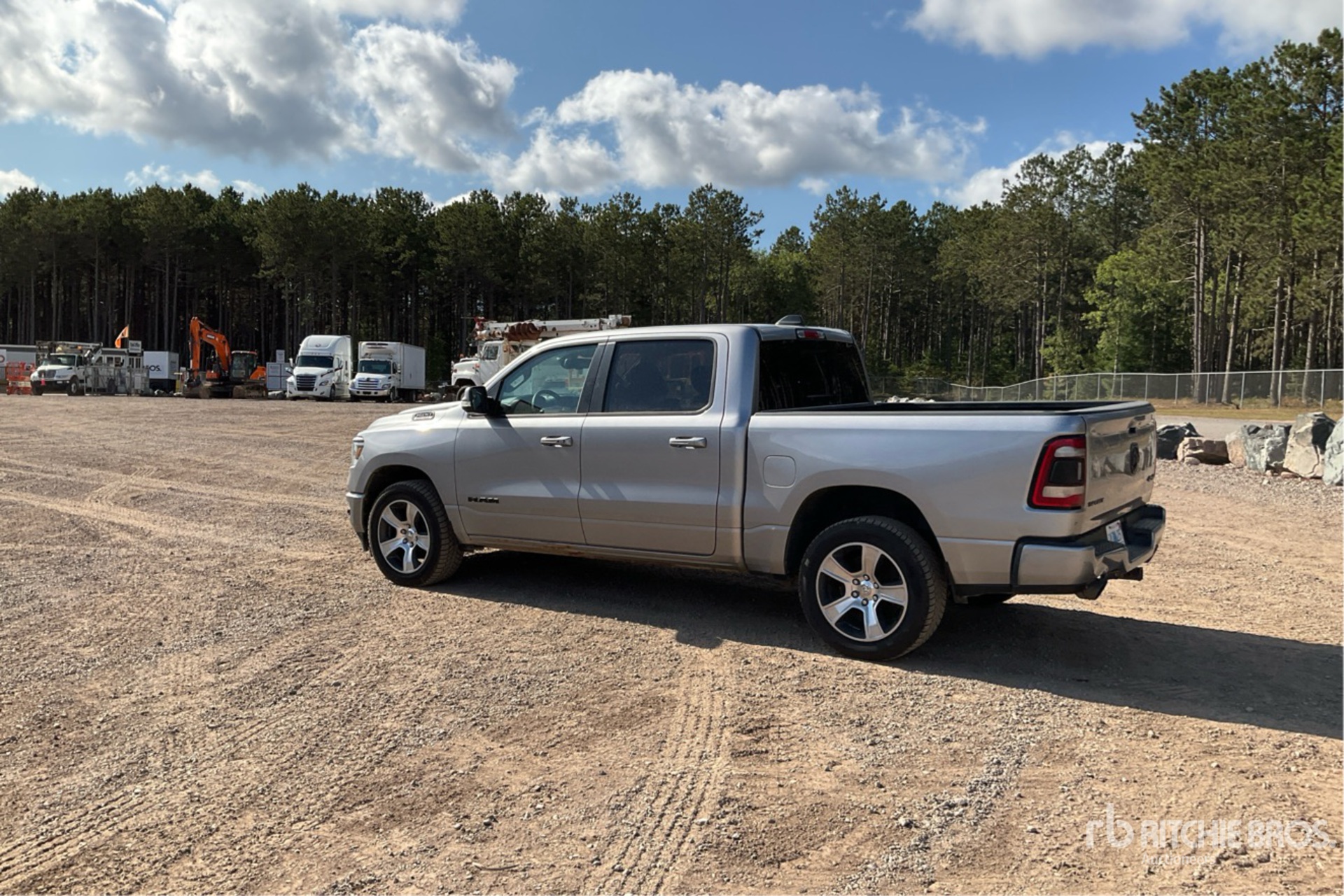General Appearance with Picture, Left Rear Corner
