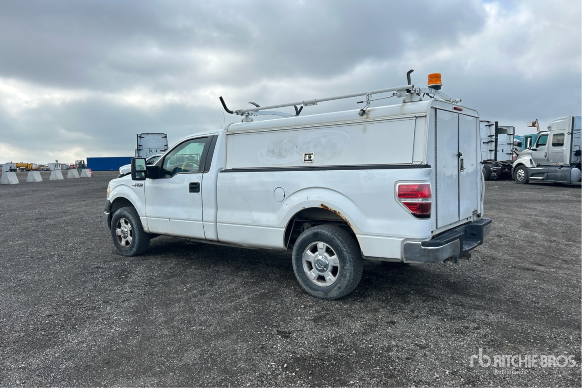 General Appearance with Picture, Left Rear Corner