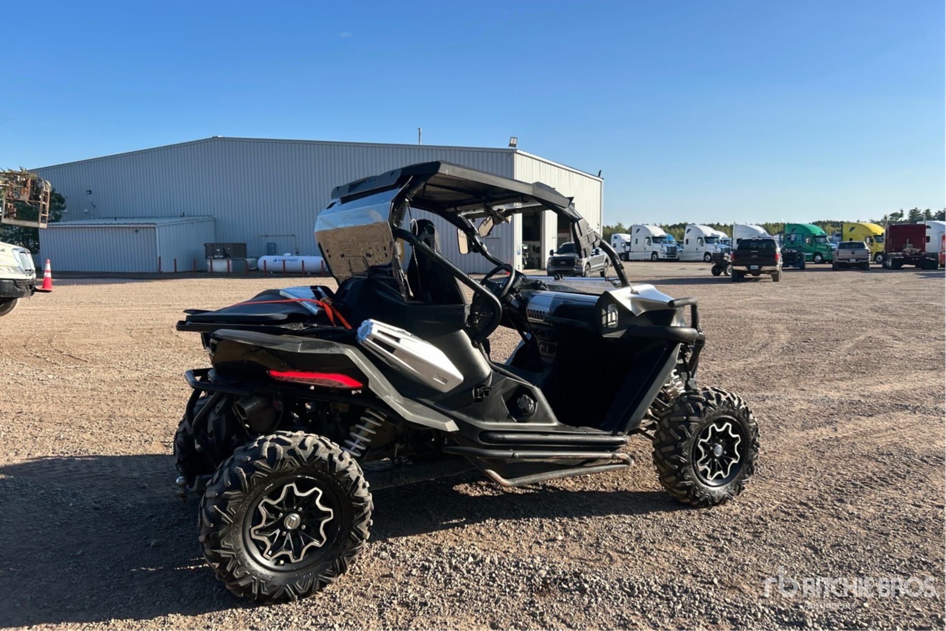 General Appearance with Picture, Right Rear Corner