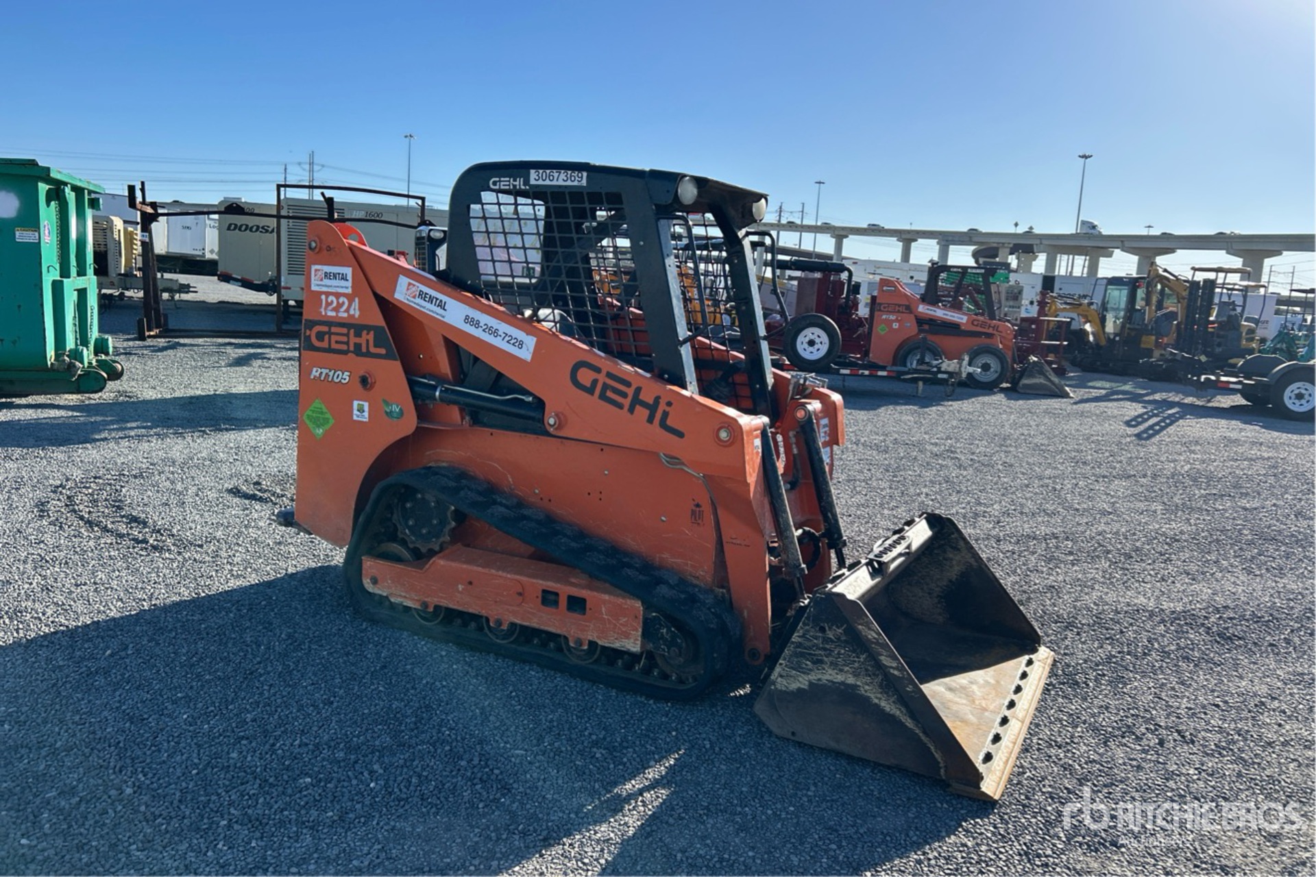 General Appearance with Picture, Right Front Corner