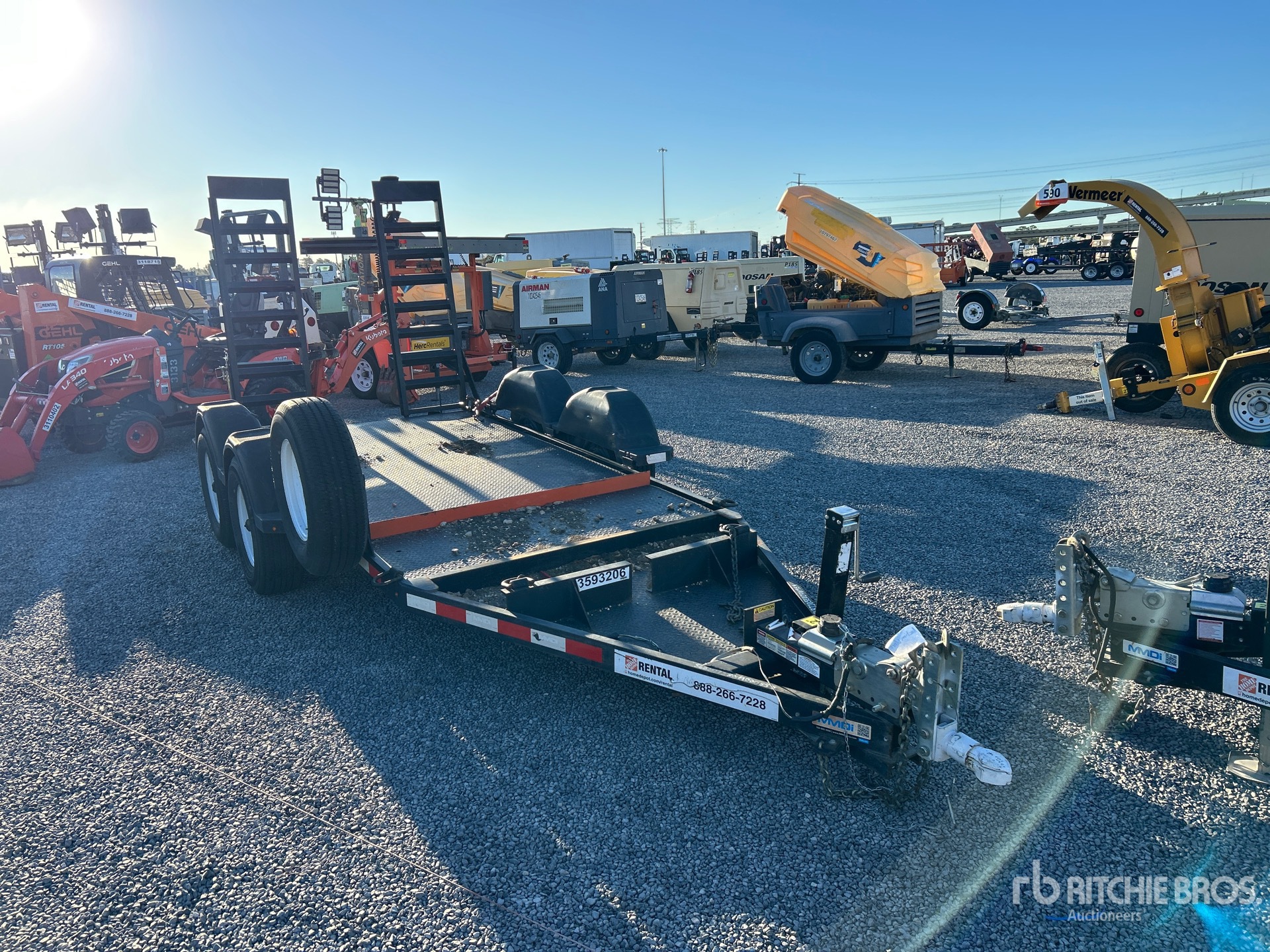 General Appearance with Picture, Right Front Corner