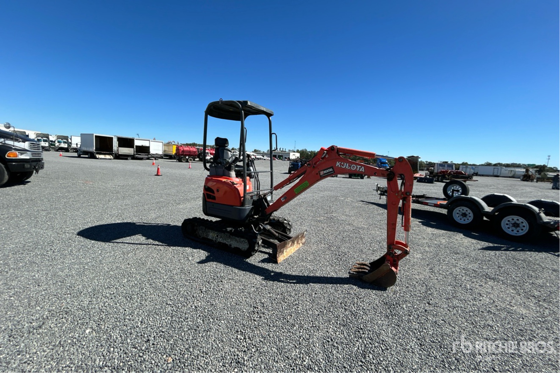 General Appearance with Picture, Right Front Corner