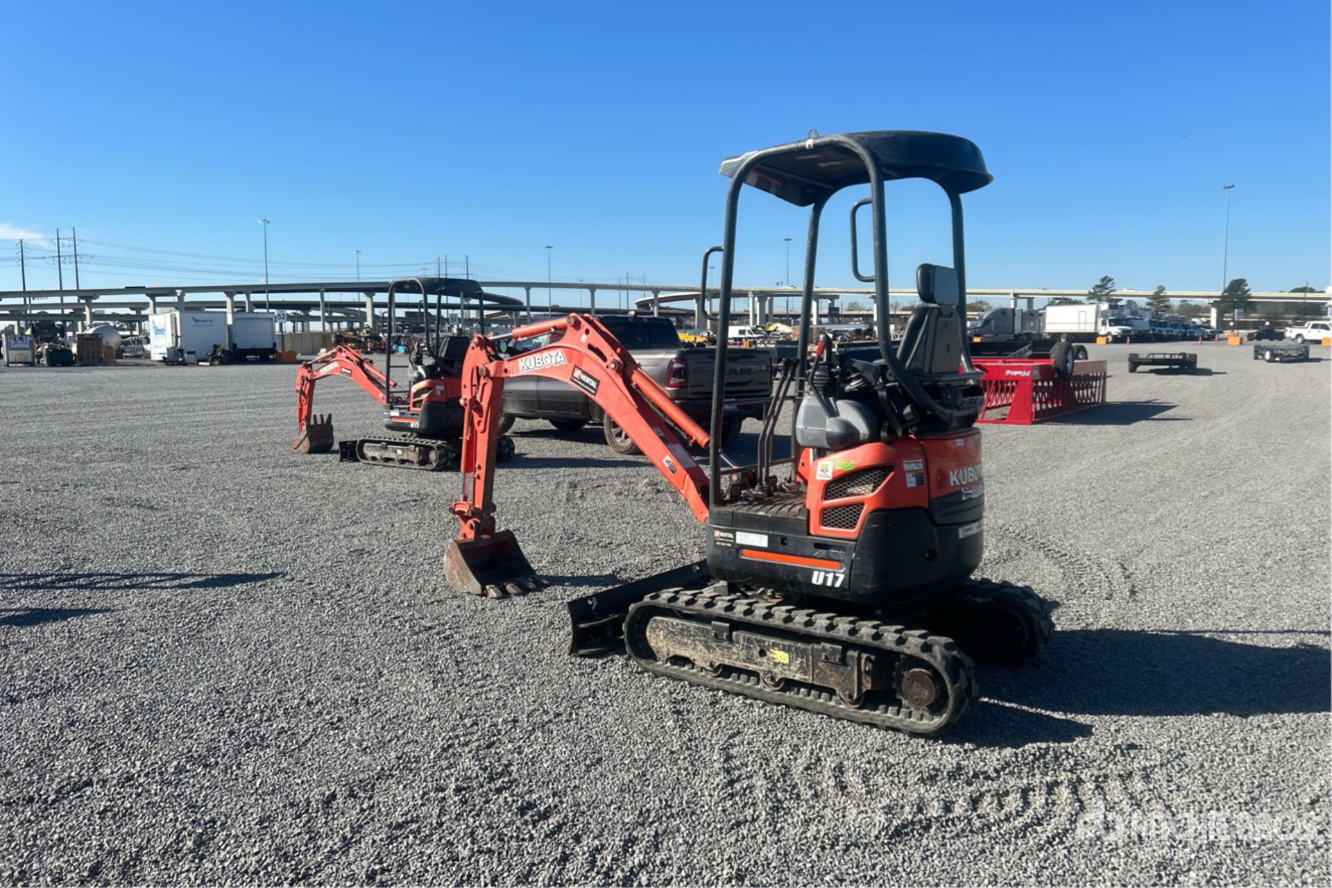 General Appearance with Picture, Left Rear Corner