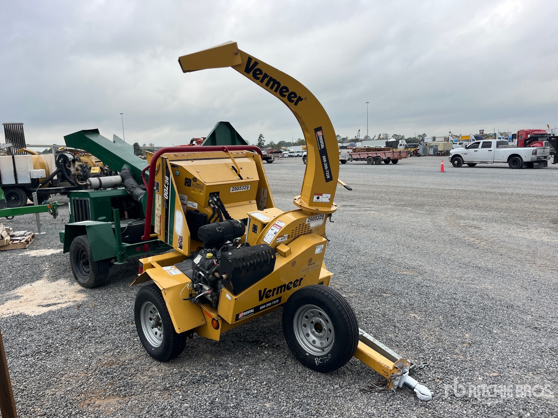 General Appearance with Bild, Ecke vorne rechts