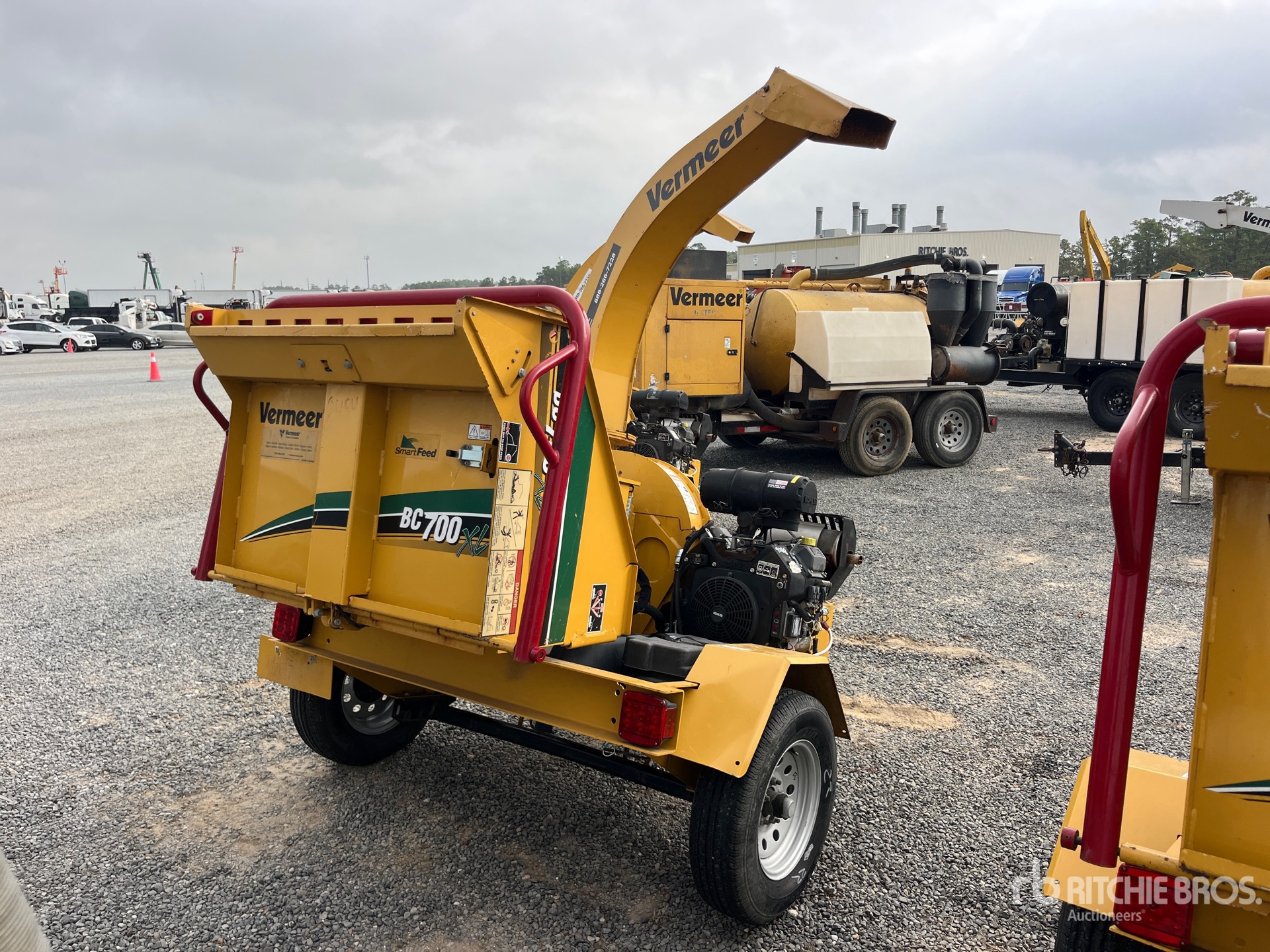 General Appearance with Bild, Ecke hinten rechts