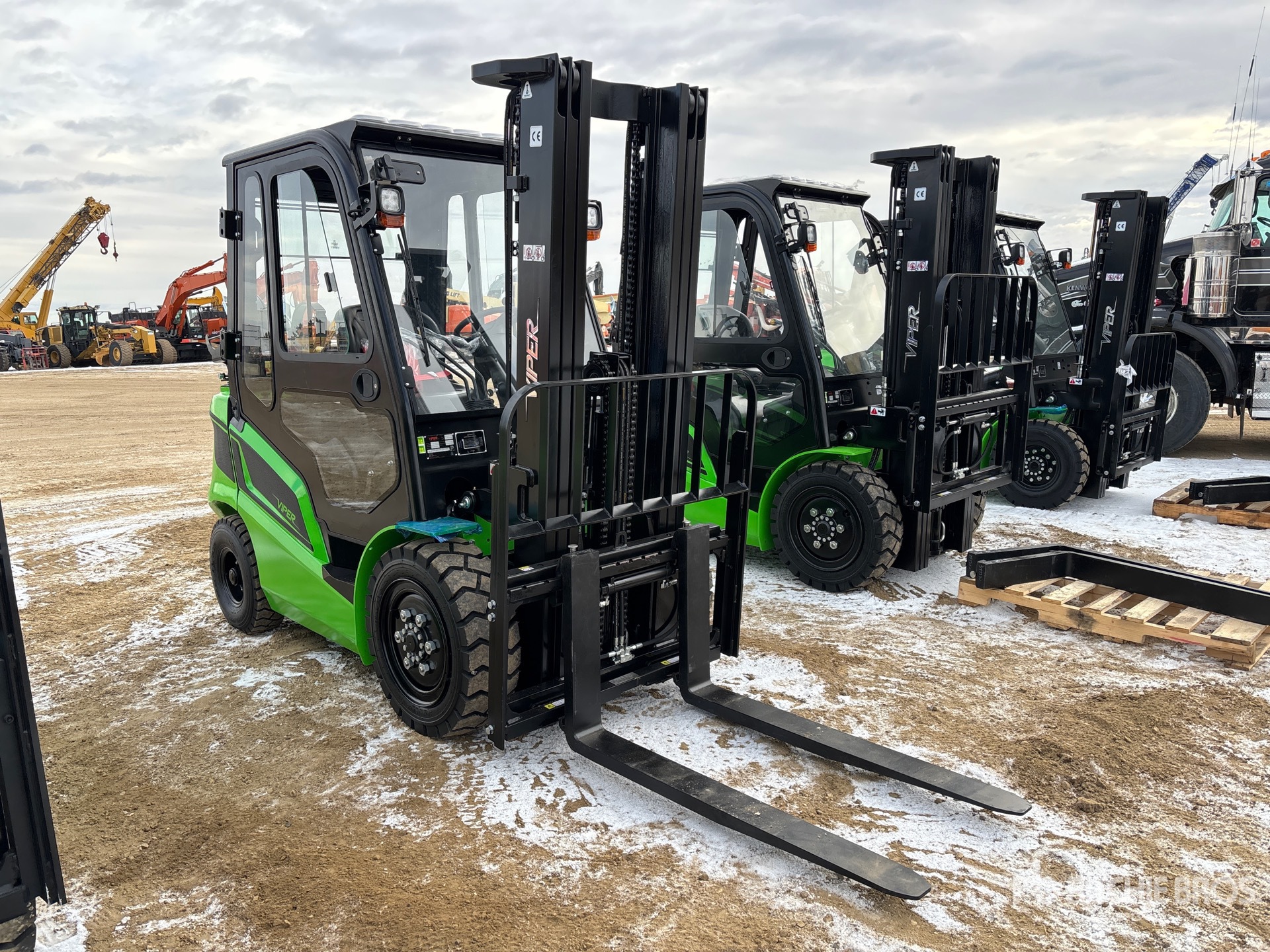 General Appearance with Foto, angolo anteriore destro