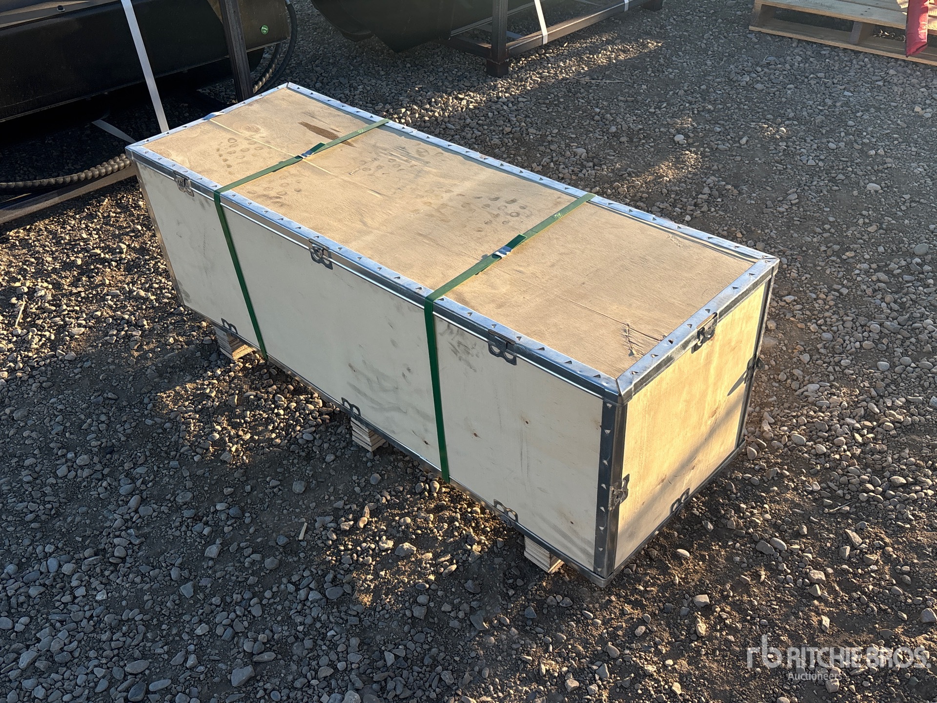 General Appearance with Foto, angolo anteriore sinistro