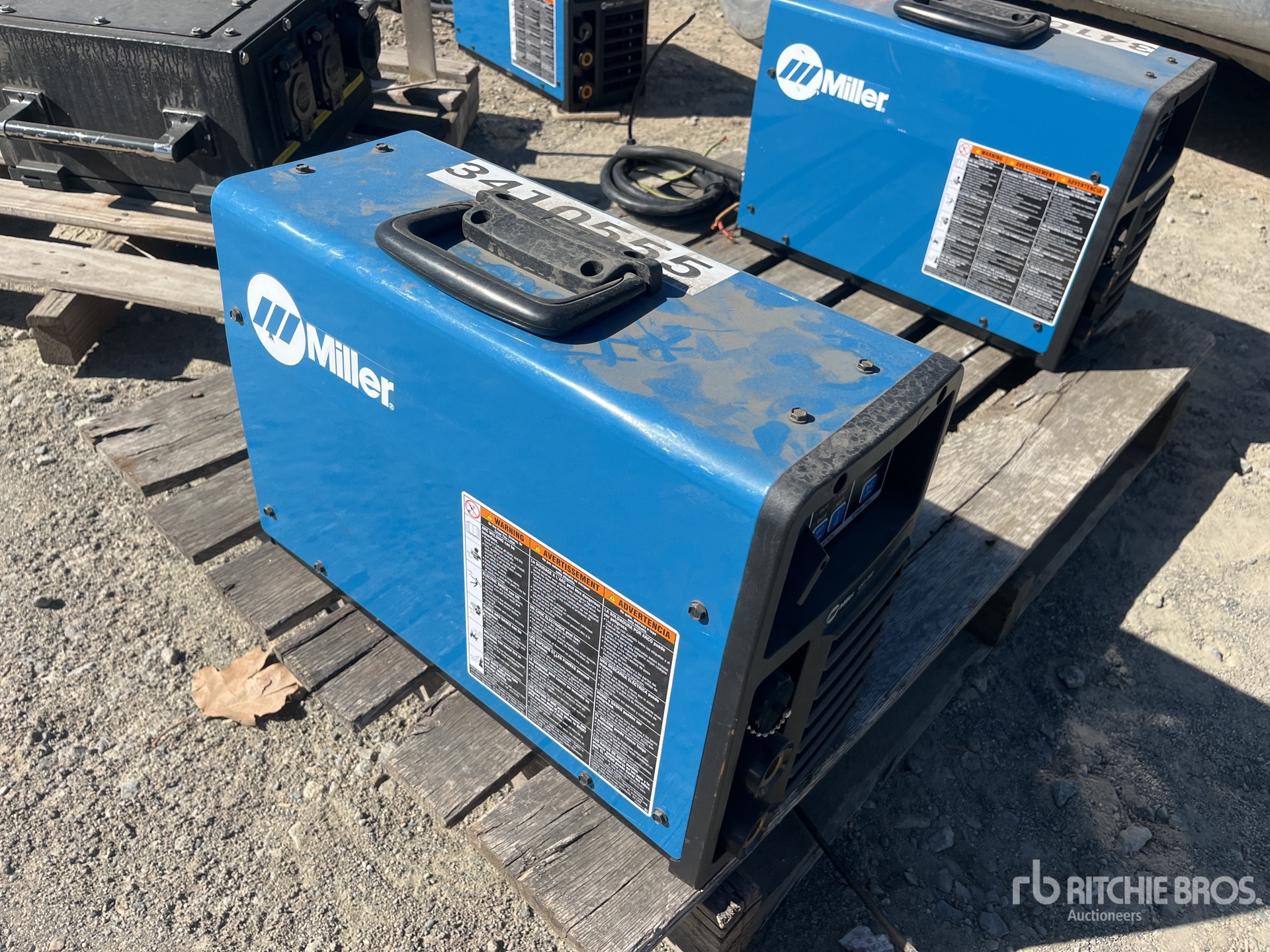 General Appearance with Bild, Ecke vorne rechts