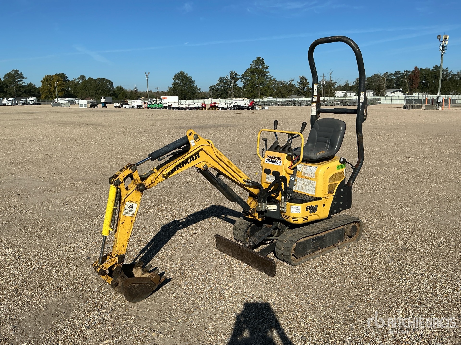 General Appearance with Picture, Left Front Corner