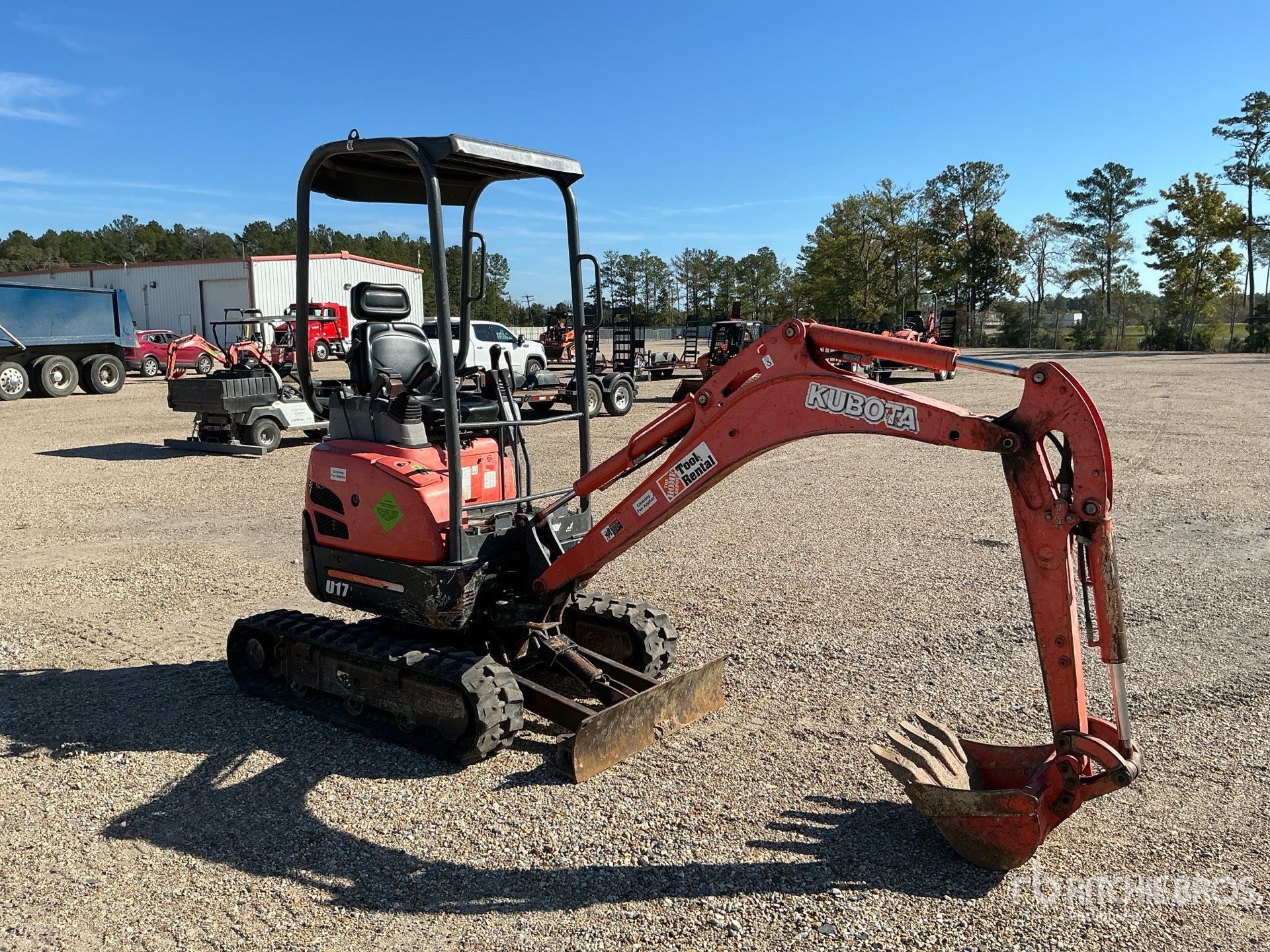 General Appearance with Picture, Right Front Corner