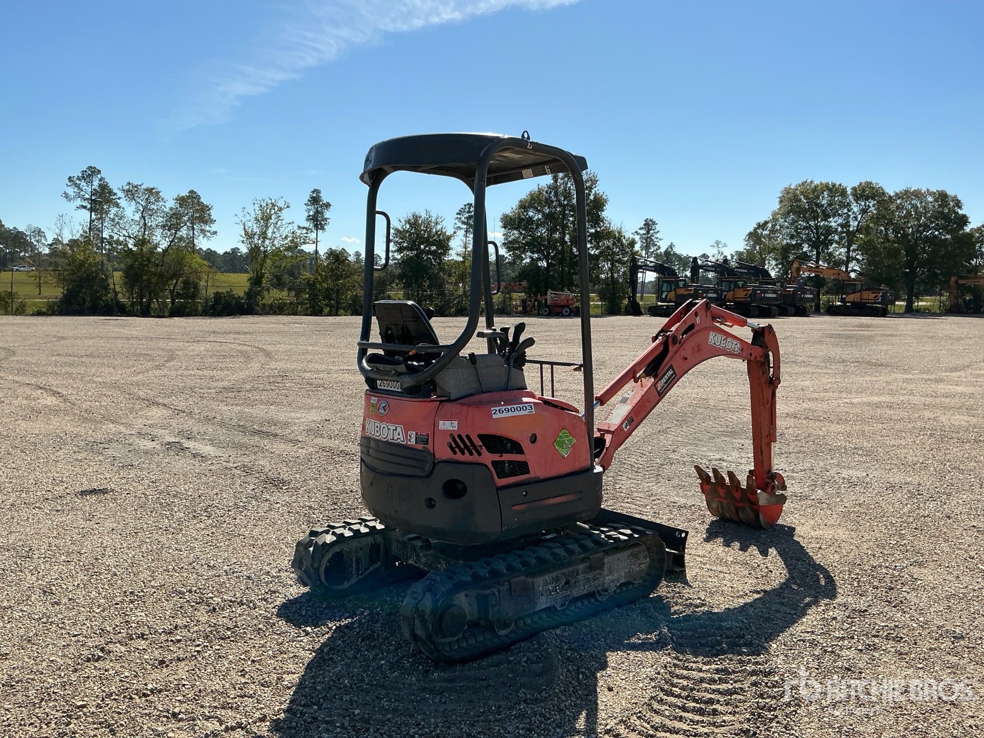 General Appearance with Picture, Right Rear Corner