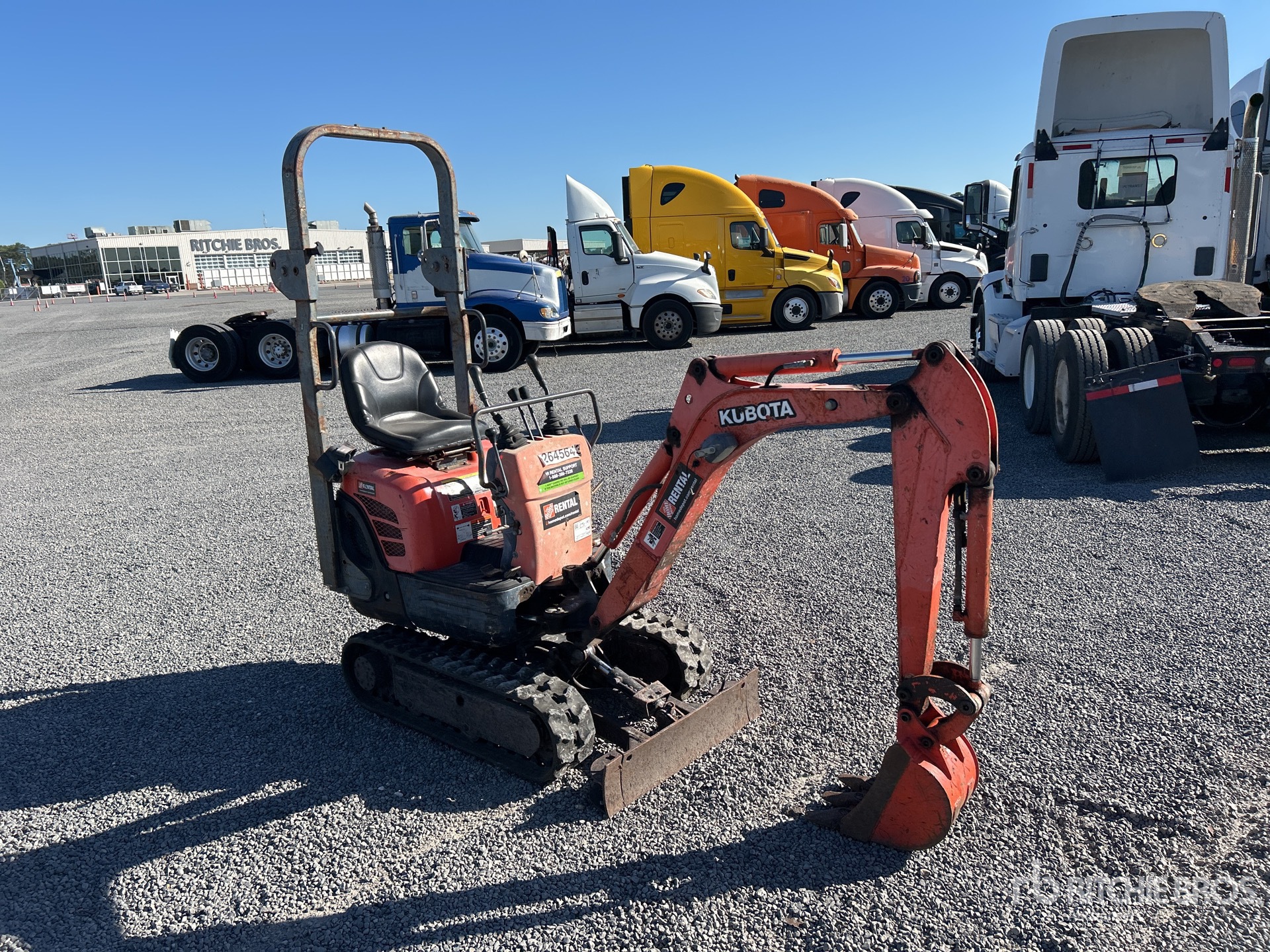 General Appearance with Picture, Right Front Corner