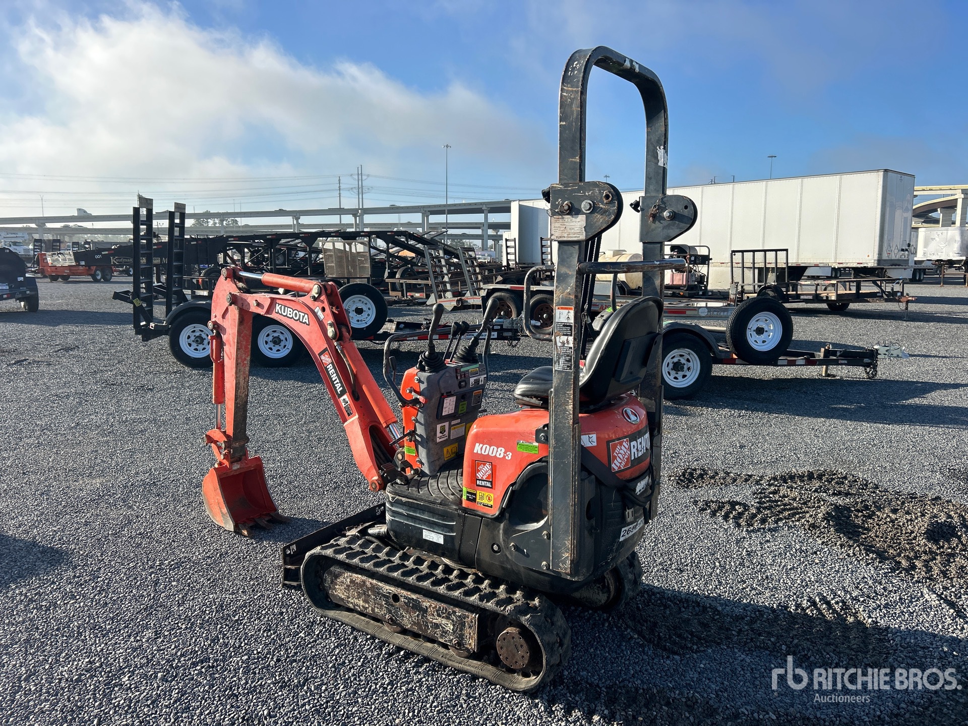 General Appearance with Picture, Left Rear Corner