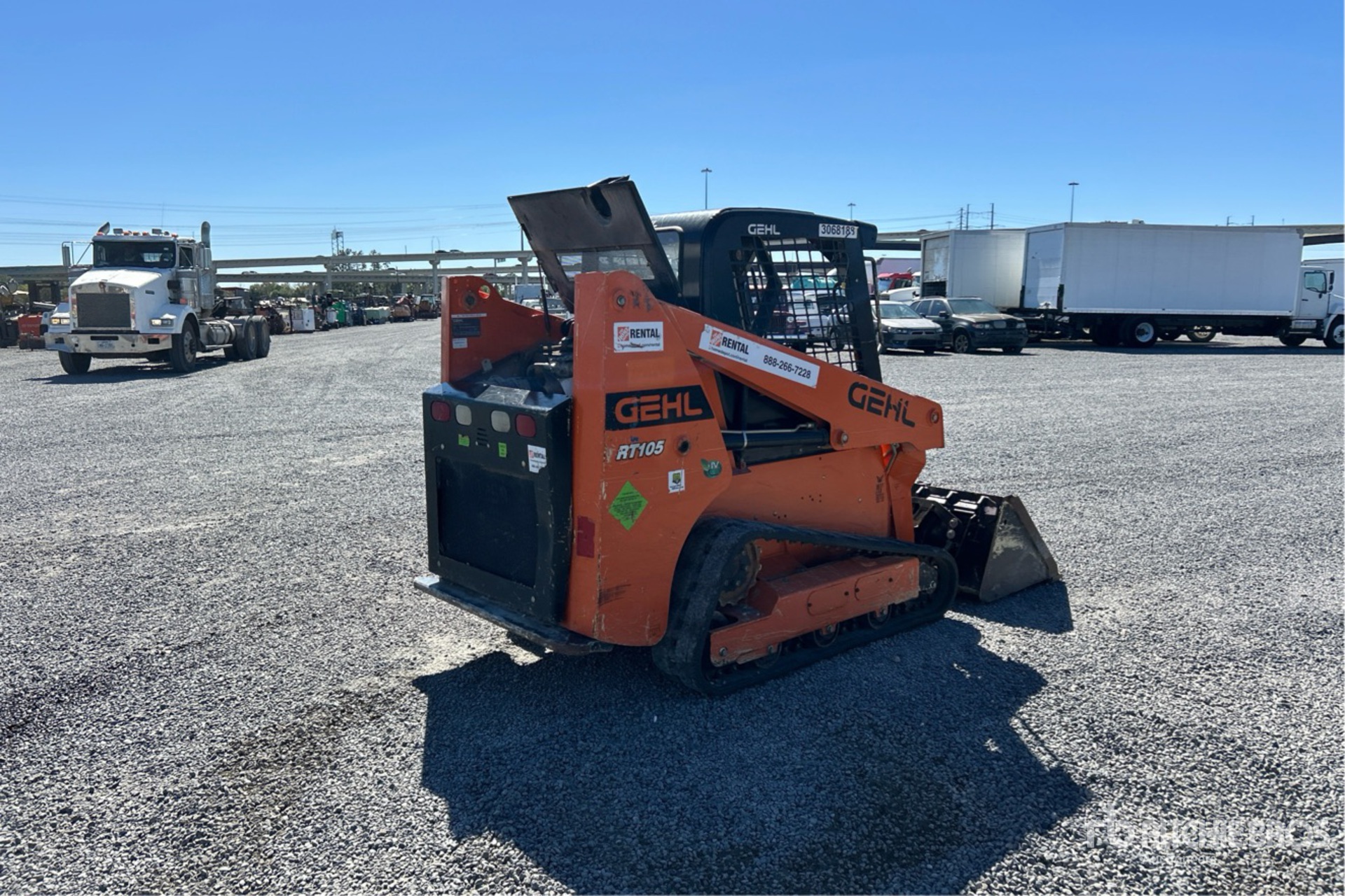 General Appearance with Picture, Right Rear Corner