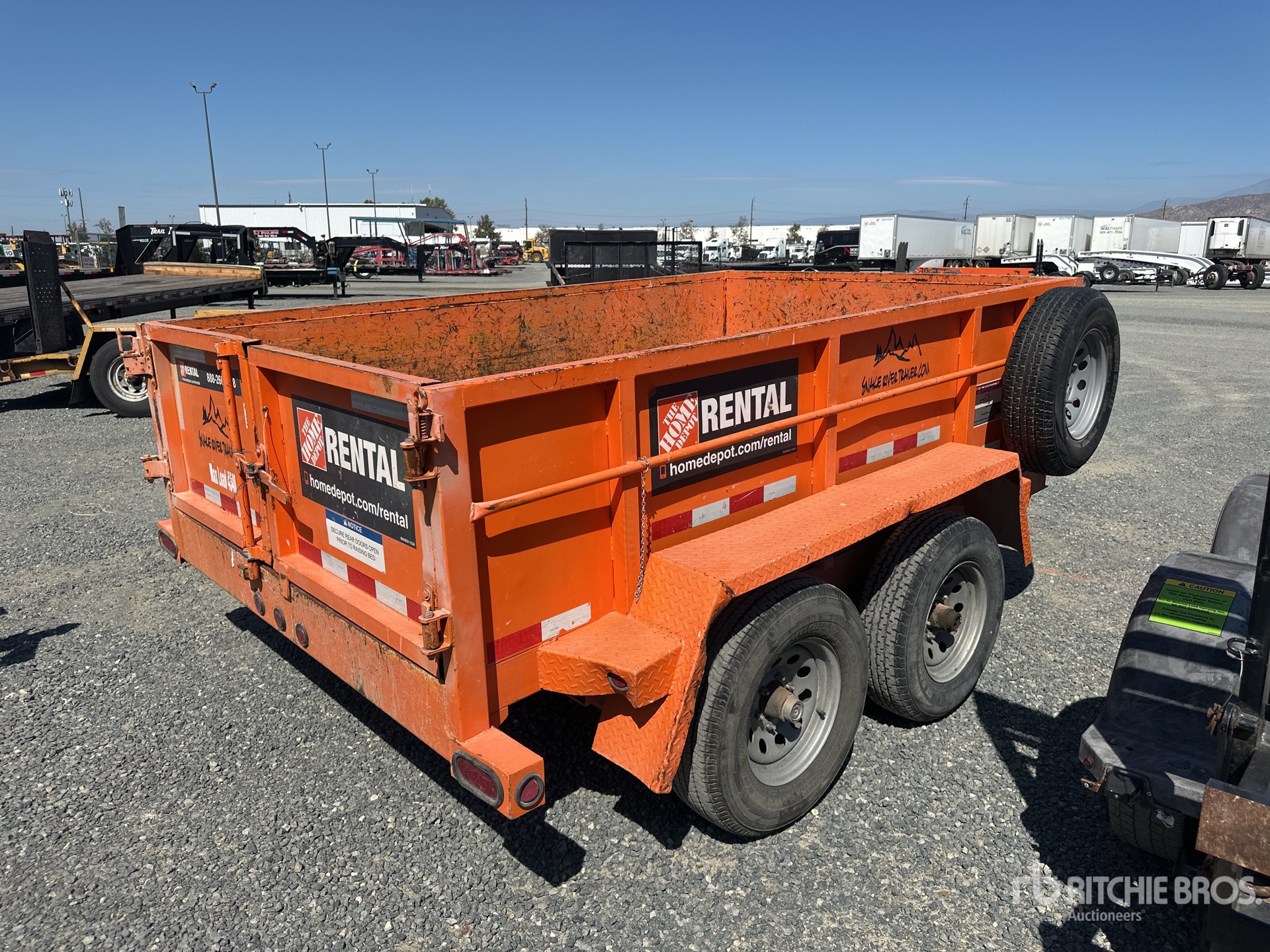 General Appearance with Picture, Right Rear Corner