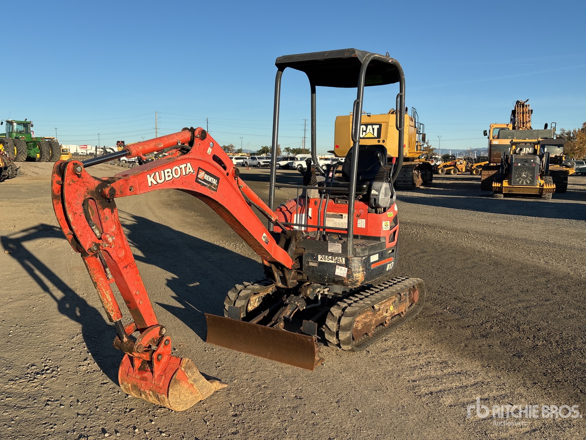 General Appearance with Picture, Left Front Corner