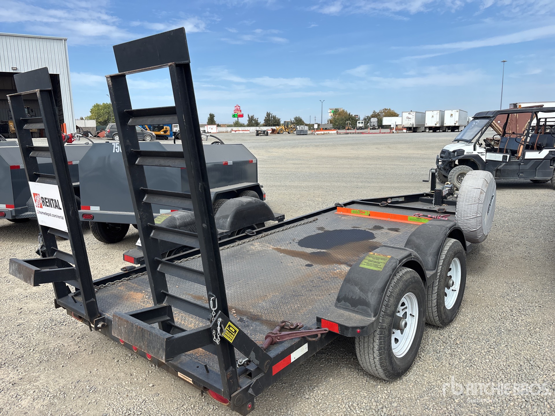 General Appearance with Picture, Right Rear Corner