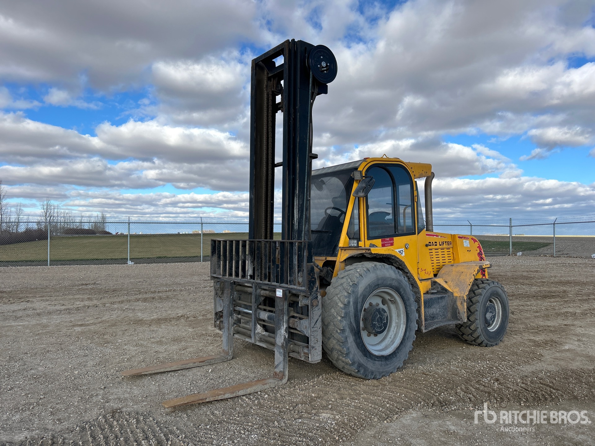 Aspect général with Image, coin avant gauche