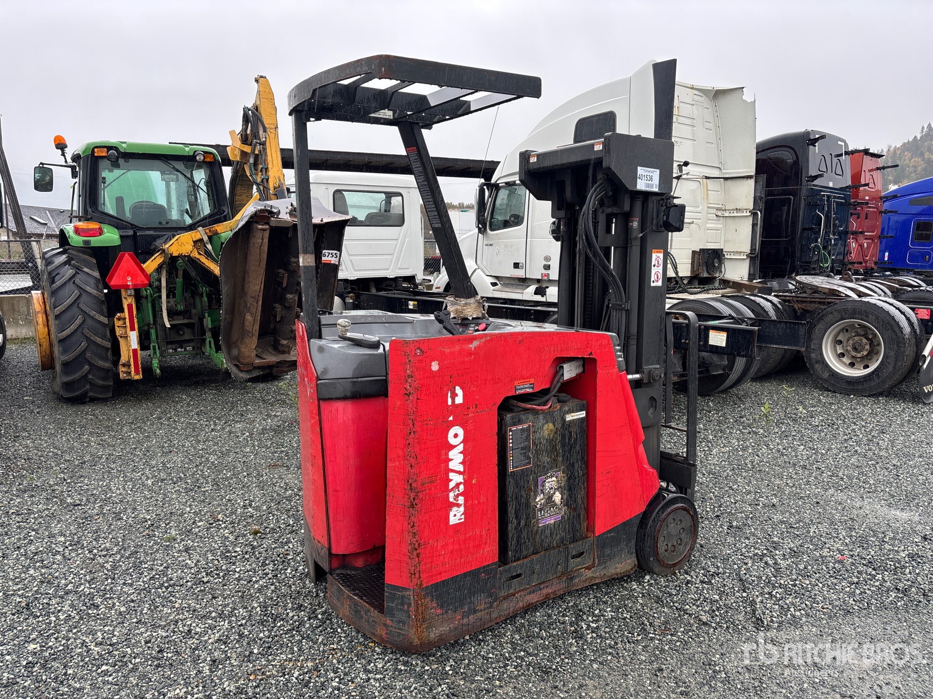 Aspect général with Image, coin arrière droit