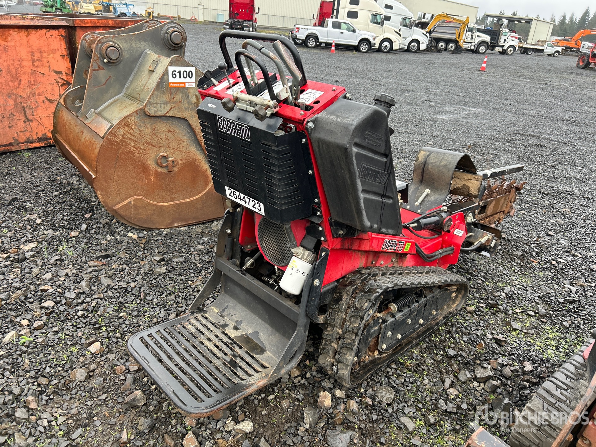 General Appearance with Bild, Ecke hinten rechts