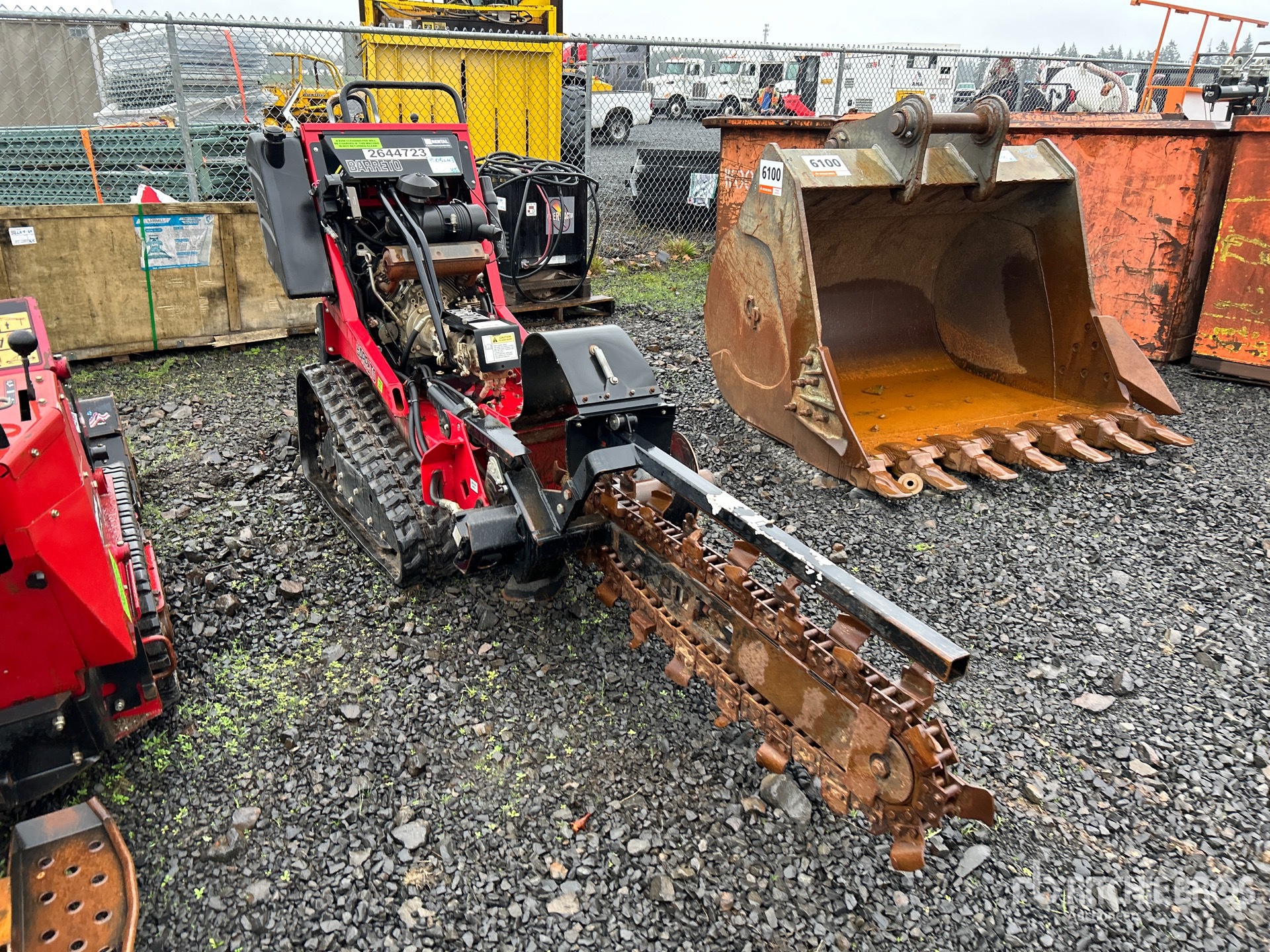 General Appearance with Bild, Ecke vorne rechts