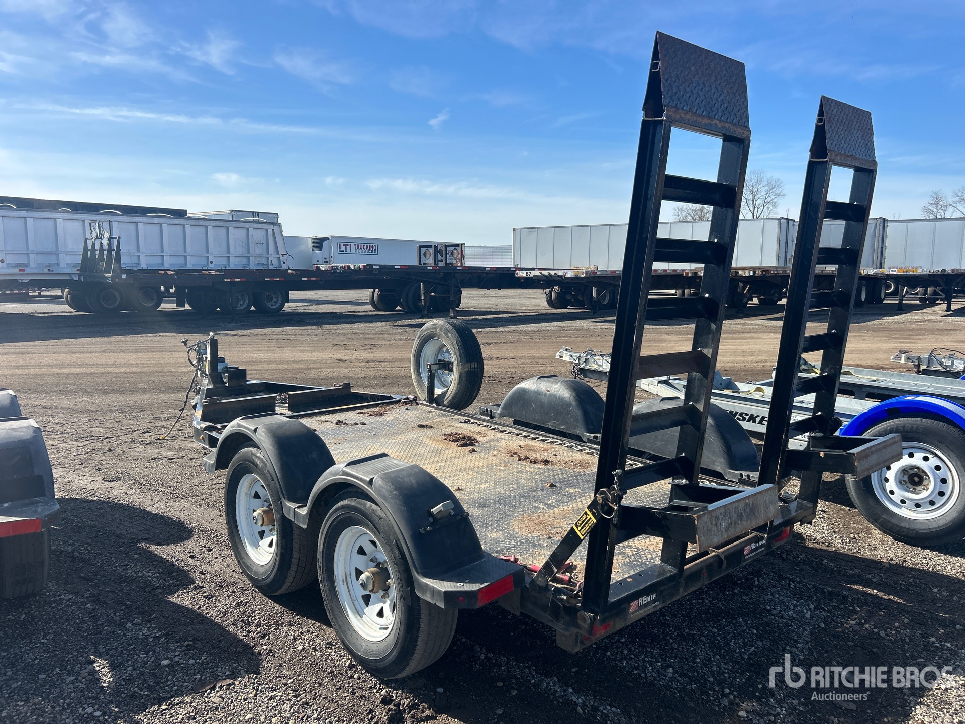 General Appearance with Bild, Ecke hinten links