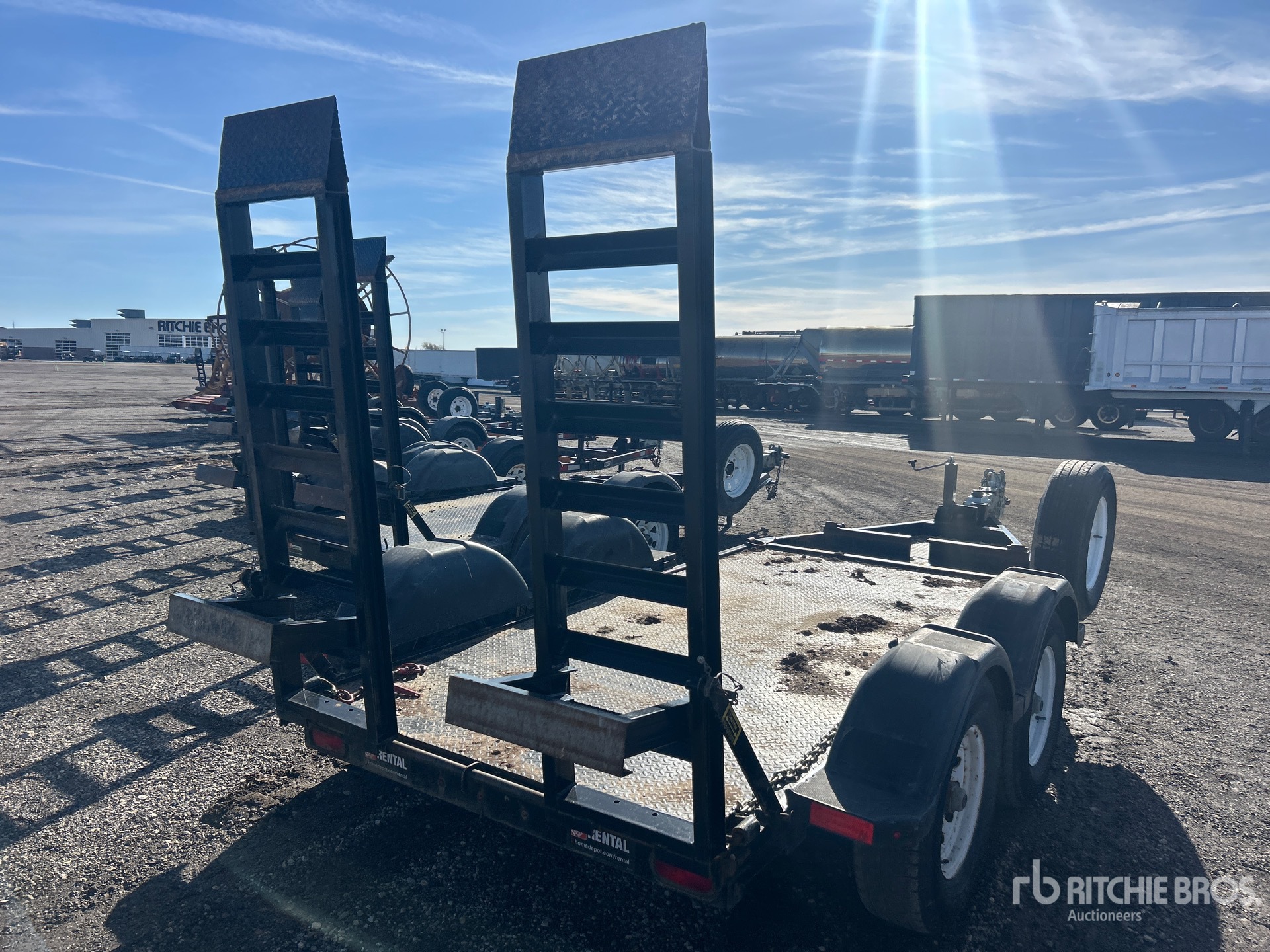 General Appearance with Bild, Ecke hinten rechts